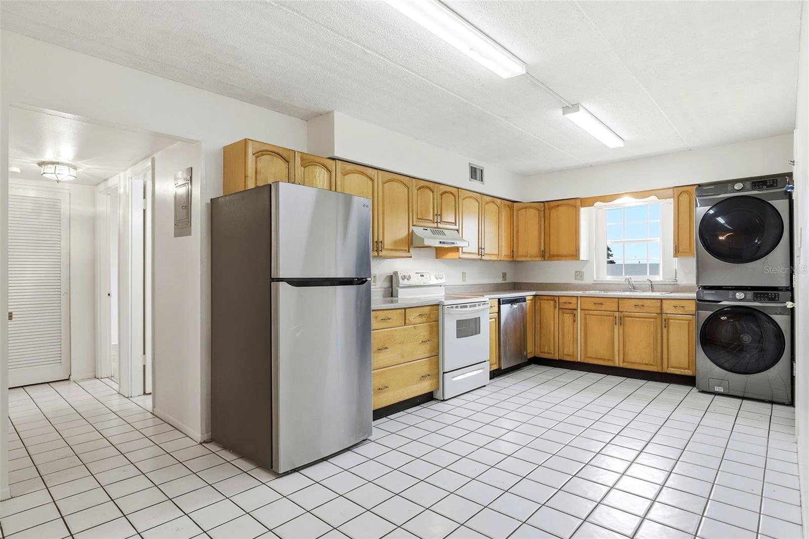 Image 14 of 30 For 525 Conway Road 49