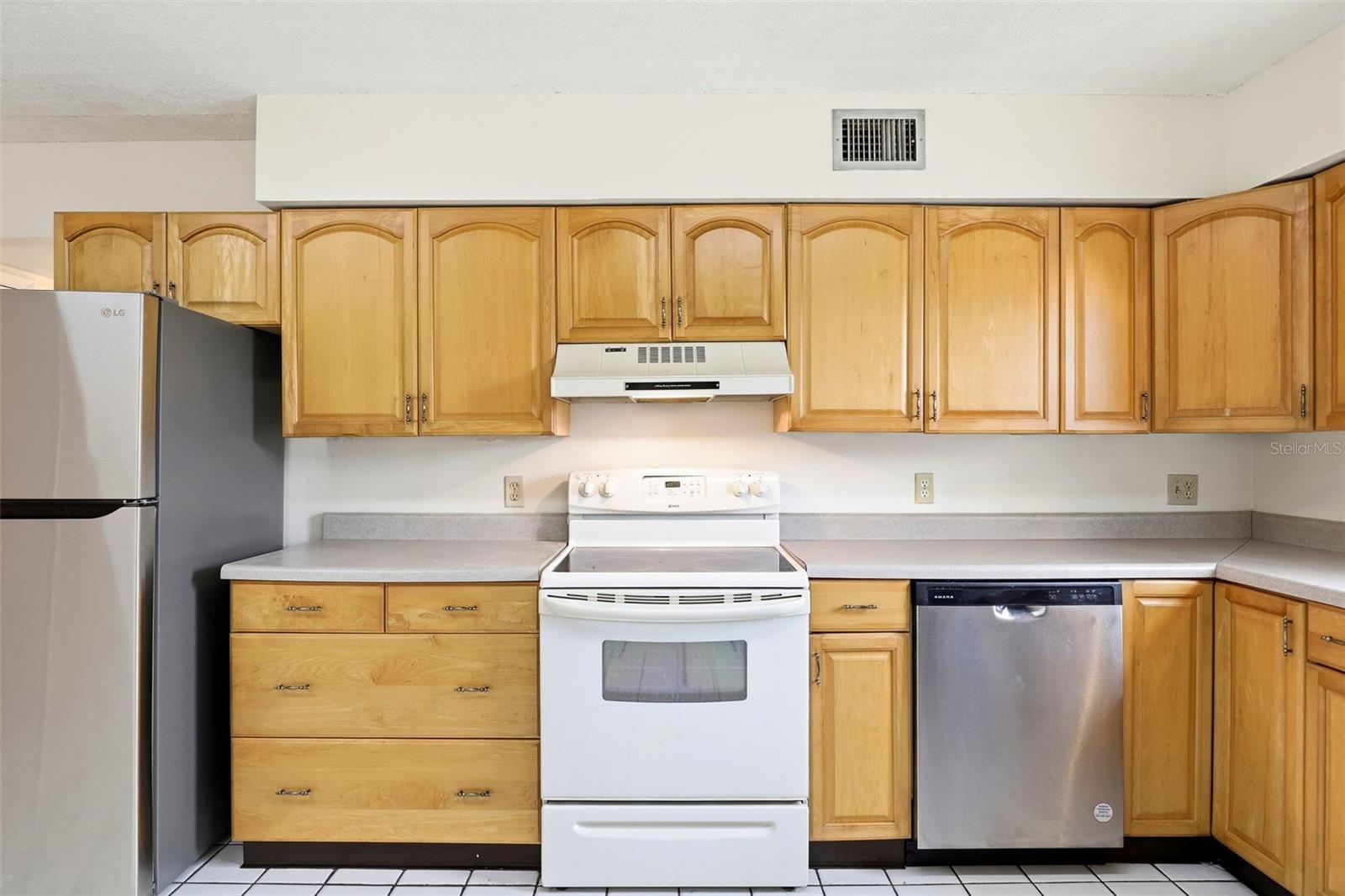 Image 16 of 30 For 525 Conway Road 49