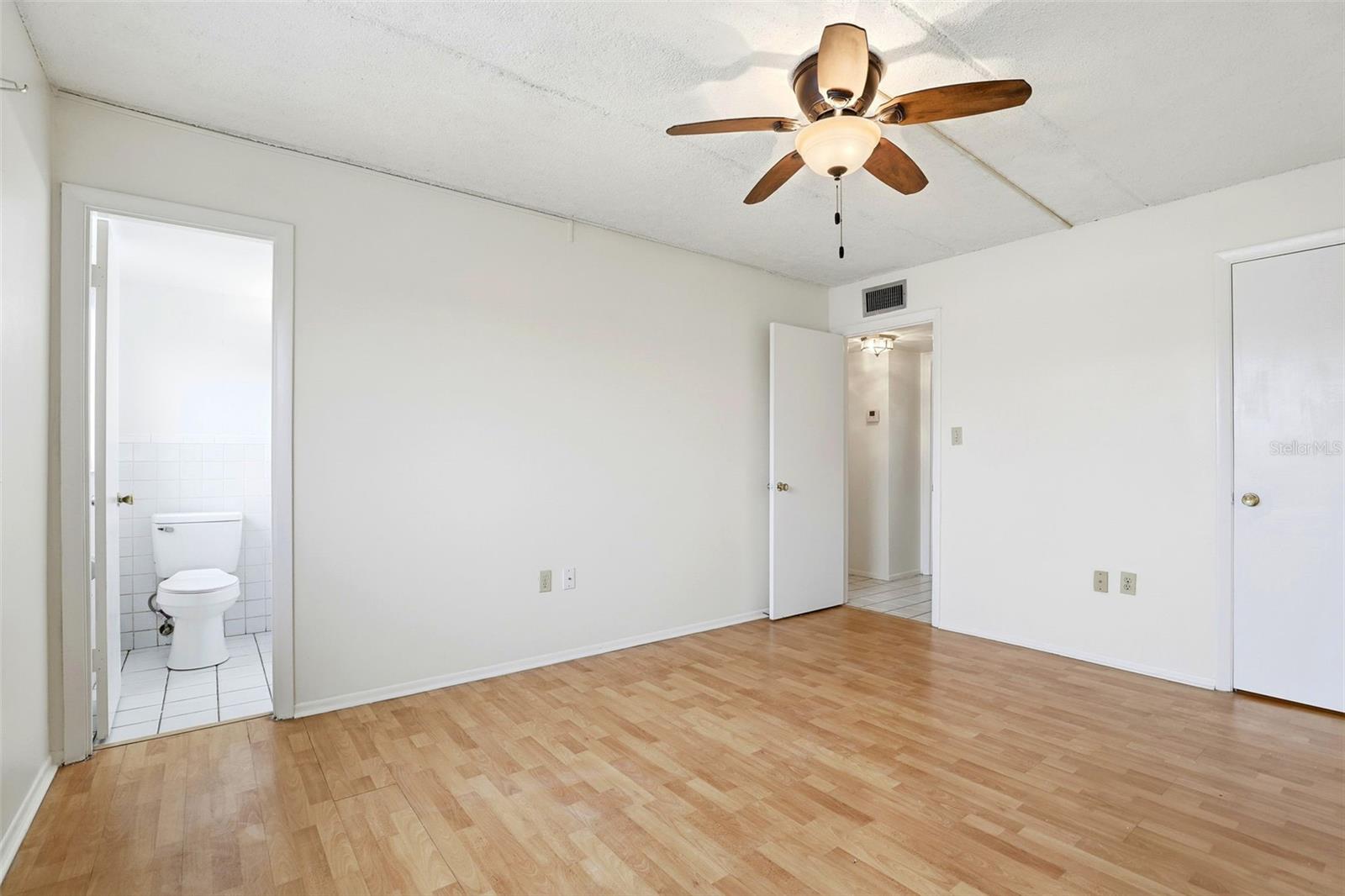 Image 19 of 30 For 525 Conway Road 49