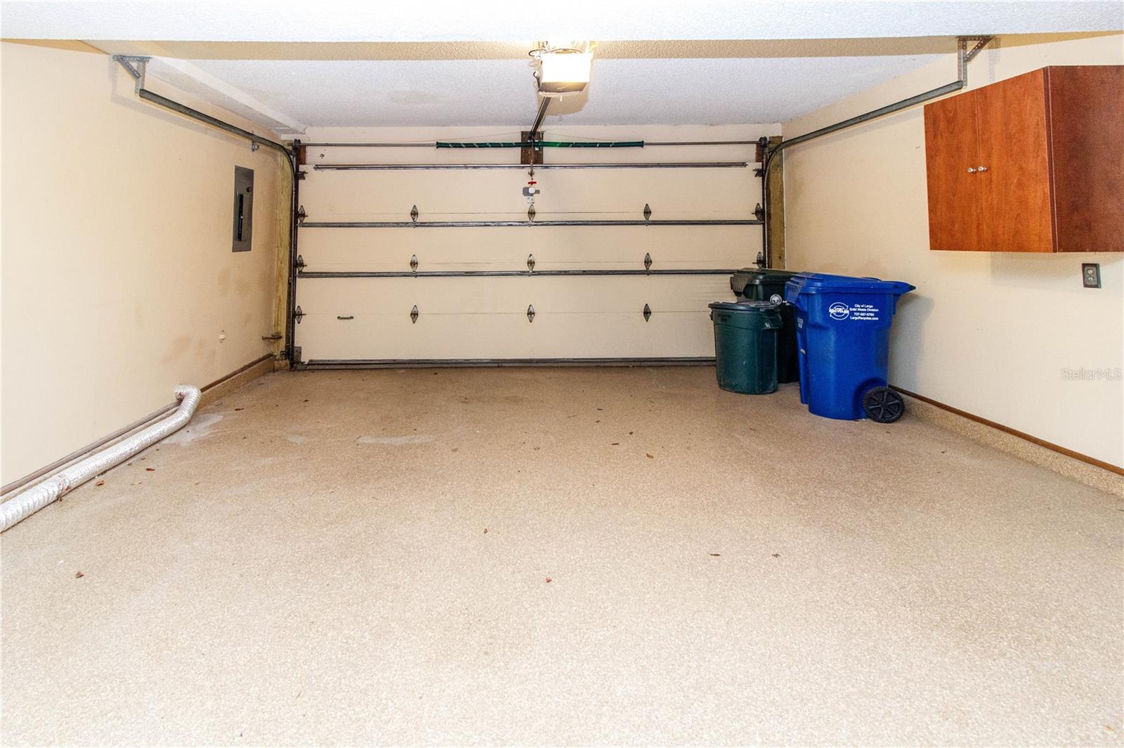 Image 21 of 49 For 2011 Arbor Drive