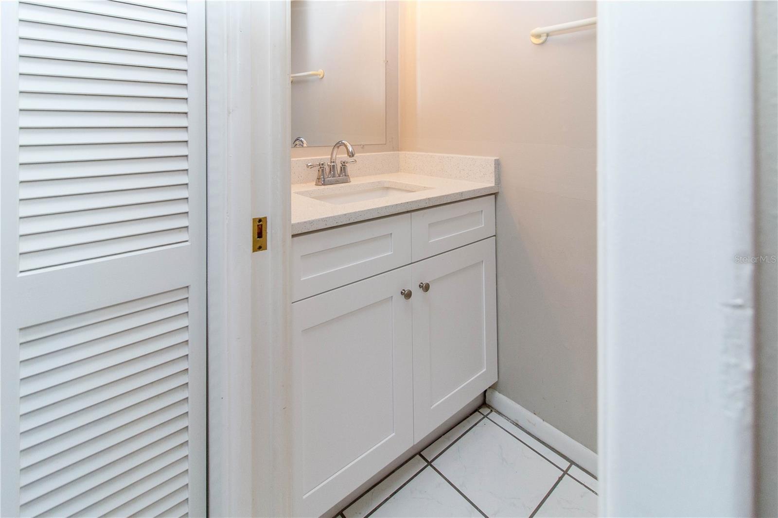 Image 25 of 49 For 2011 Arbor Drive