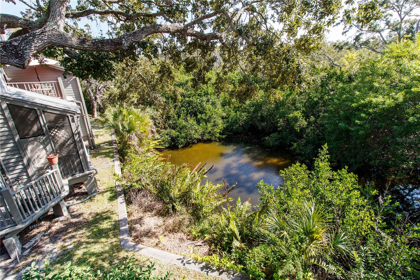 Image 32 of 49 For 2011 Arbor Drive