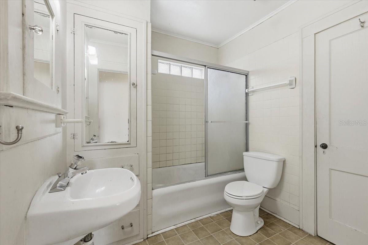 Image 38 of 48 For 1022 Wilfred Drive