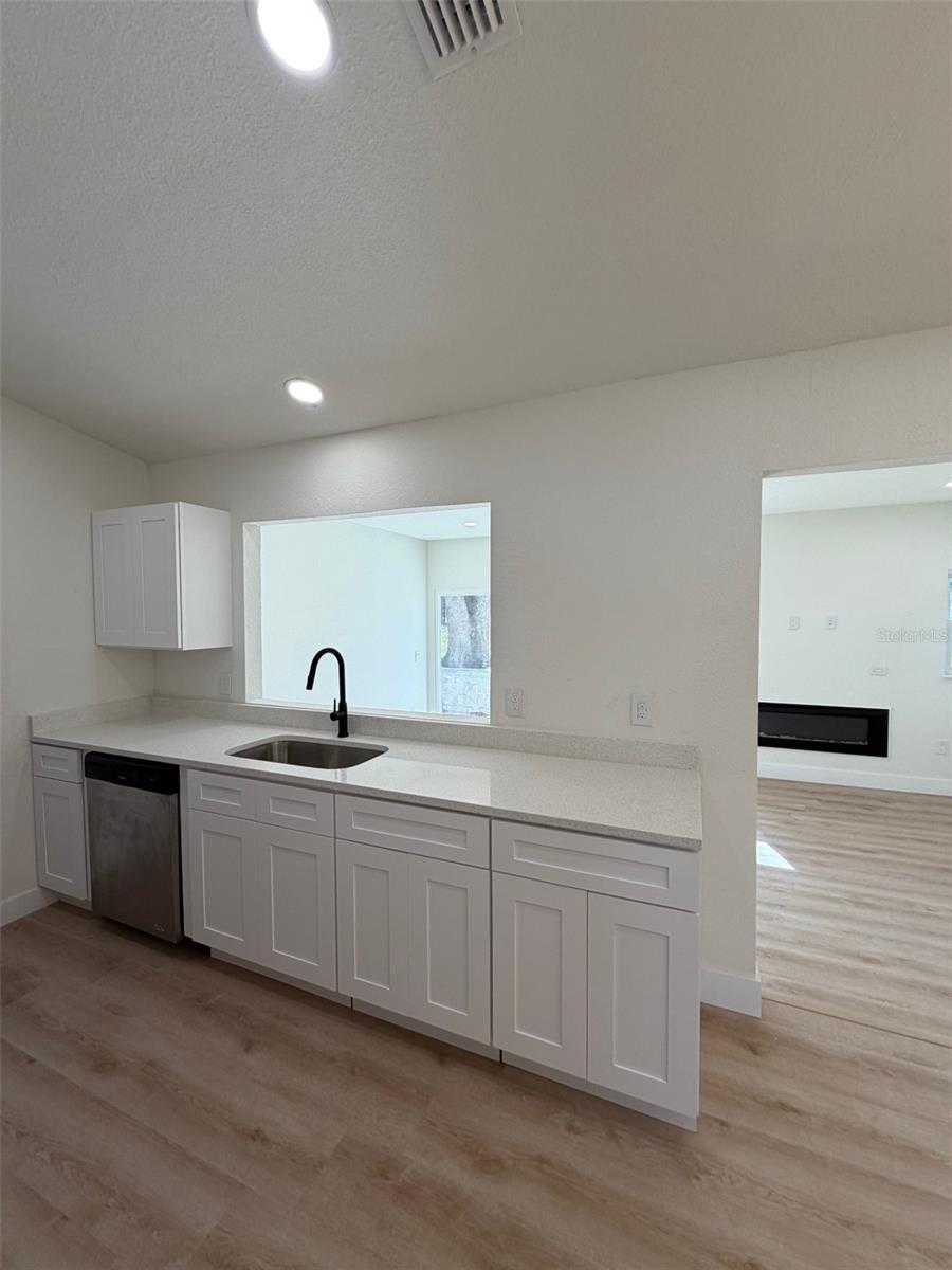 Image 5 of 15 For 5342 Broken Pine Circle