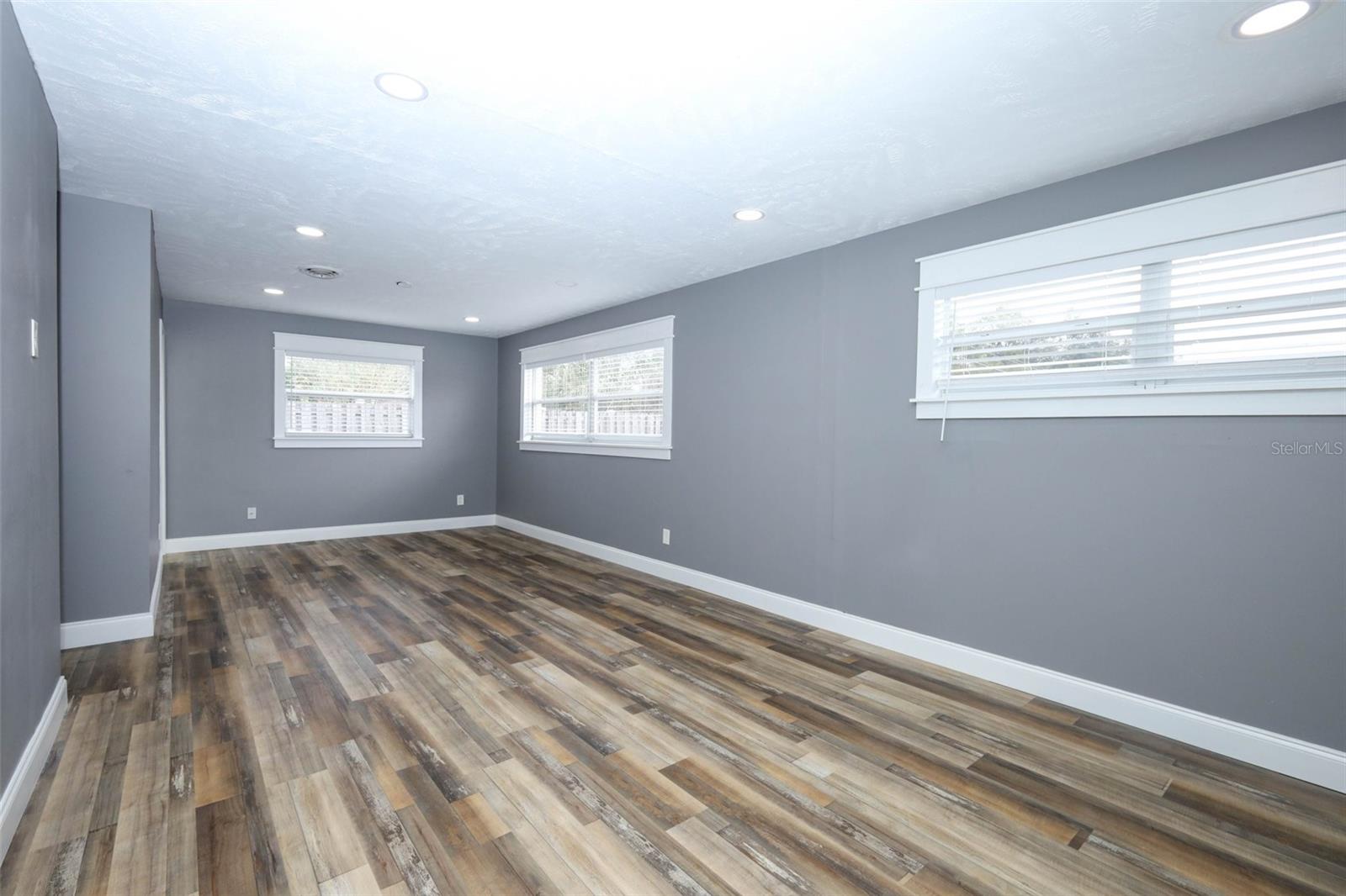 Image 17 of 40 For 4715 Key Largo Drive W