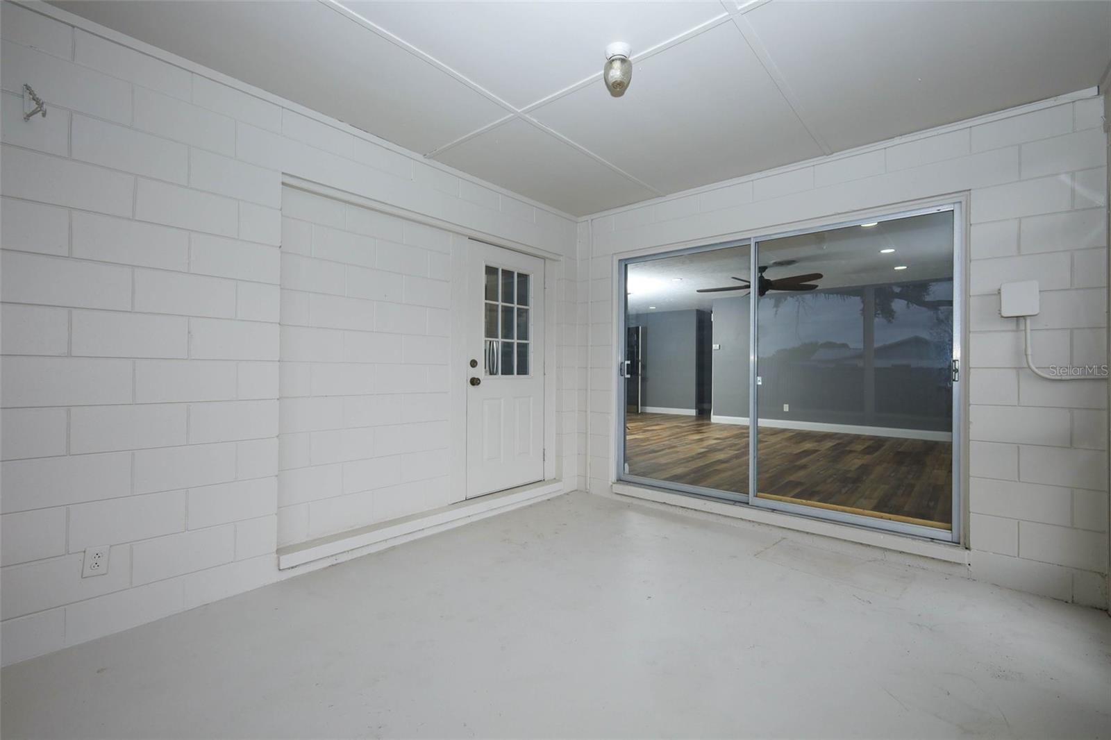 Image 27 of 40 For 4715 Key Largo Drive W