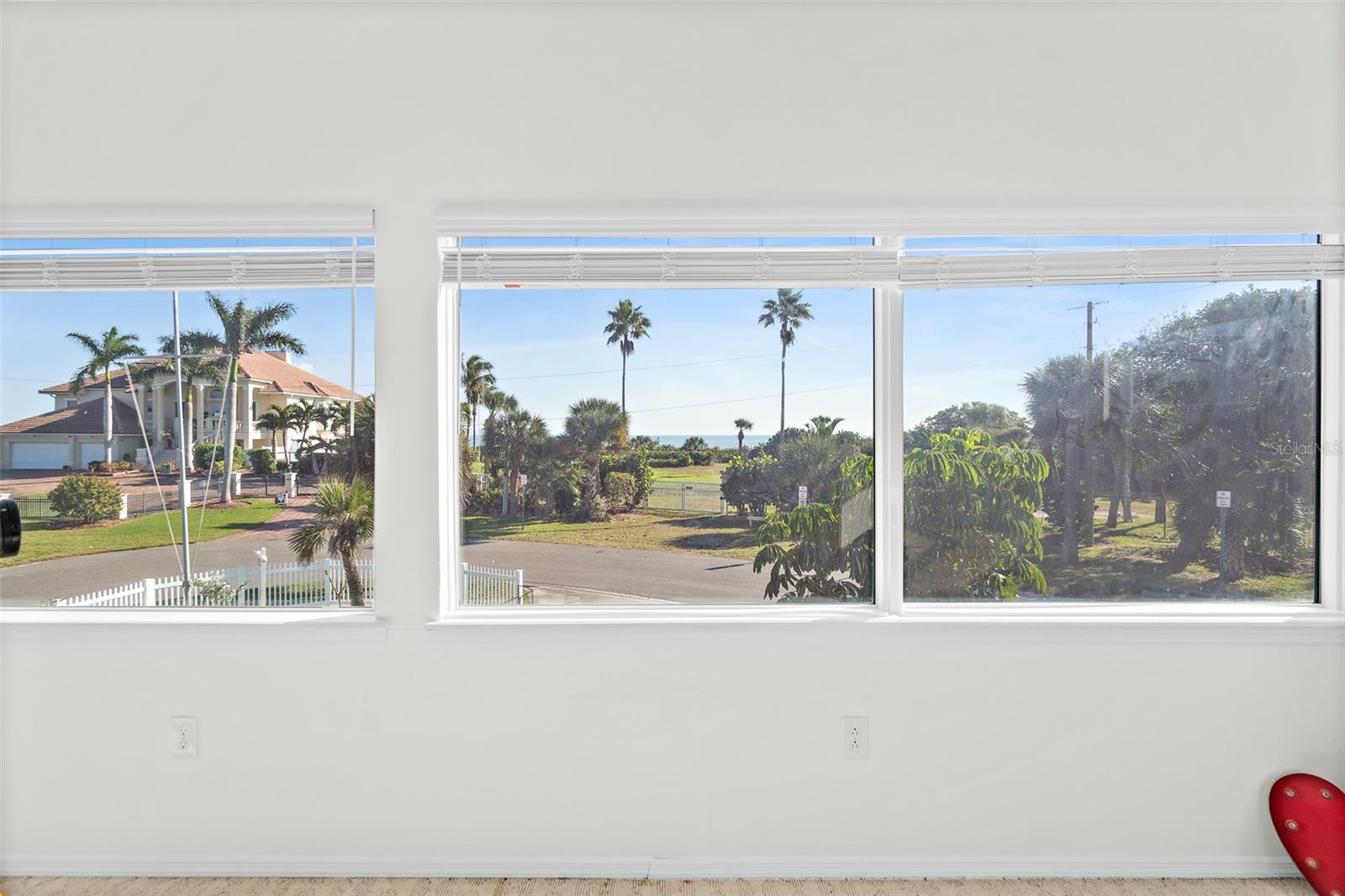 Image 20 of 35 For 397 Harbor Drive