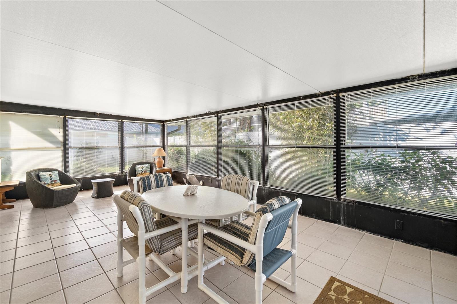 Image 21 of 35 For 397 Harbor Drive