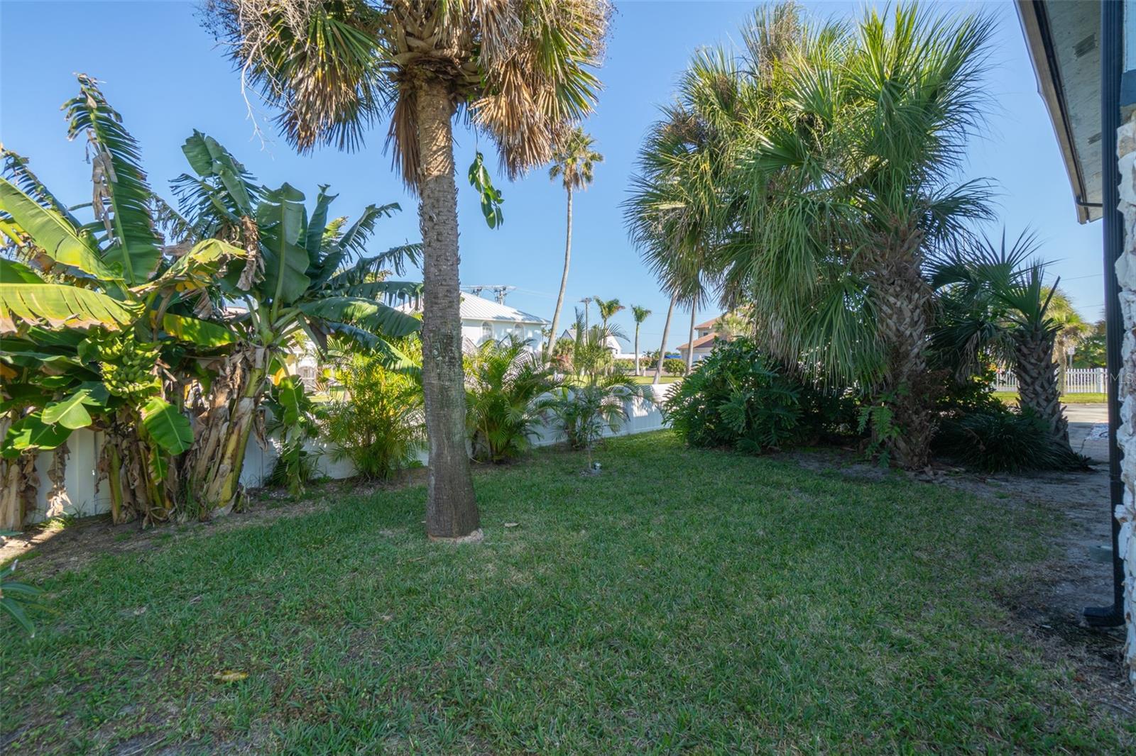 Image 26 of 35 For 397 Harbor Drive