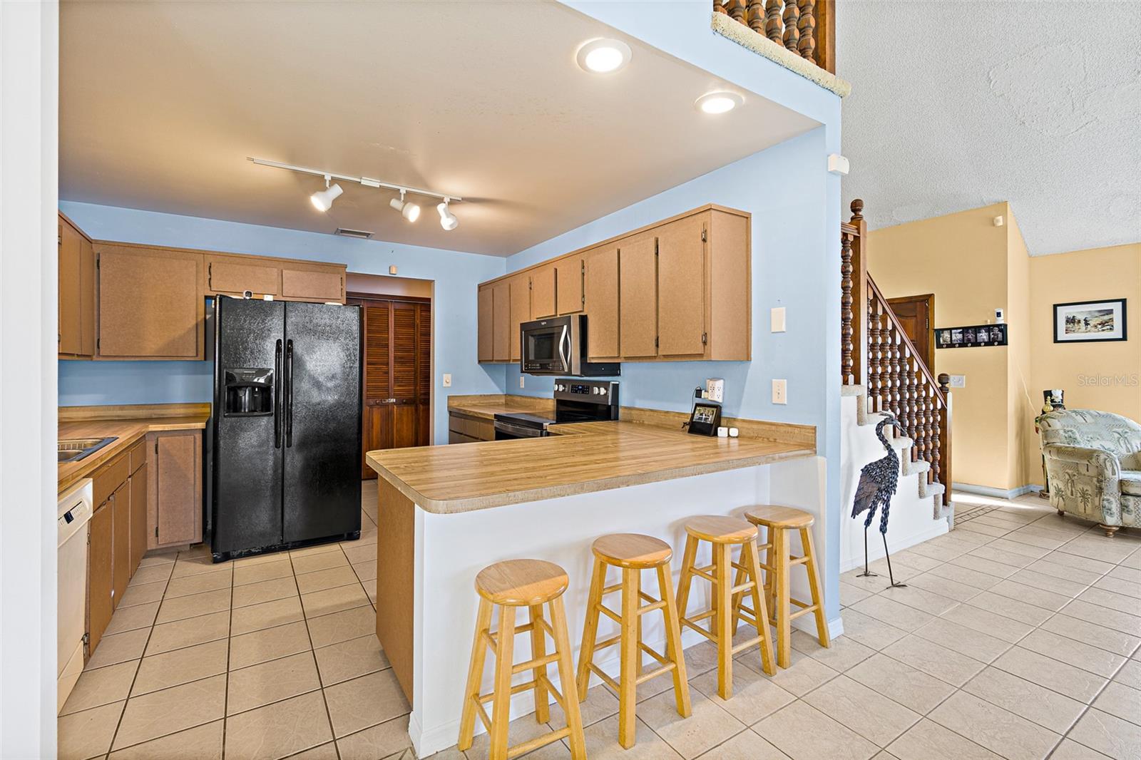 Image 8 of 35 For 397 Harbor Drive