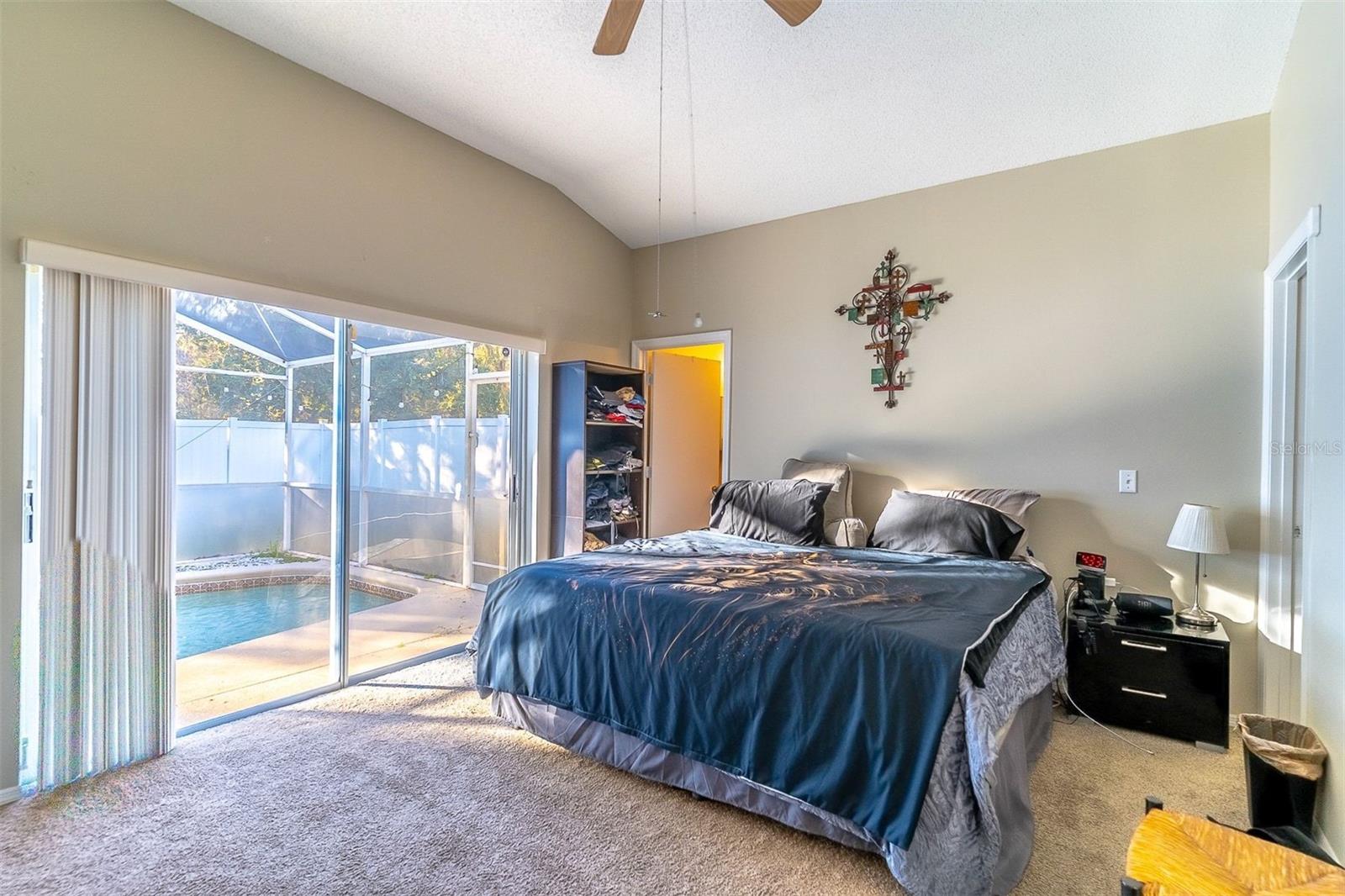 Image 13 of 35 For 2657 Chatham Circle