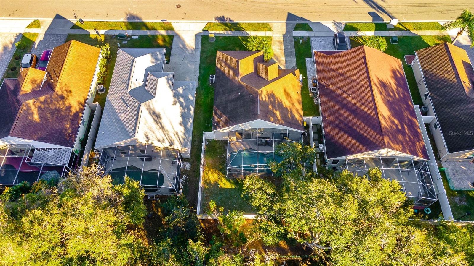 Image 28 of 35 For 2657 Chatham Circle