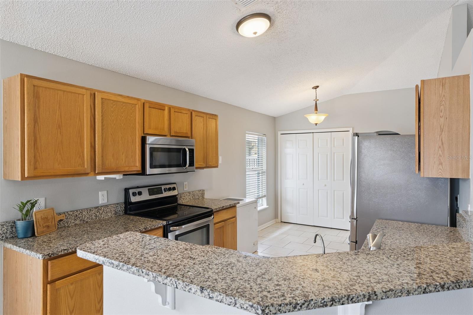 Image 10 of 25 For 2015 Corner Meadow Circle