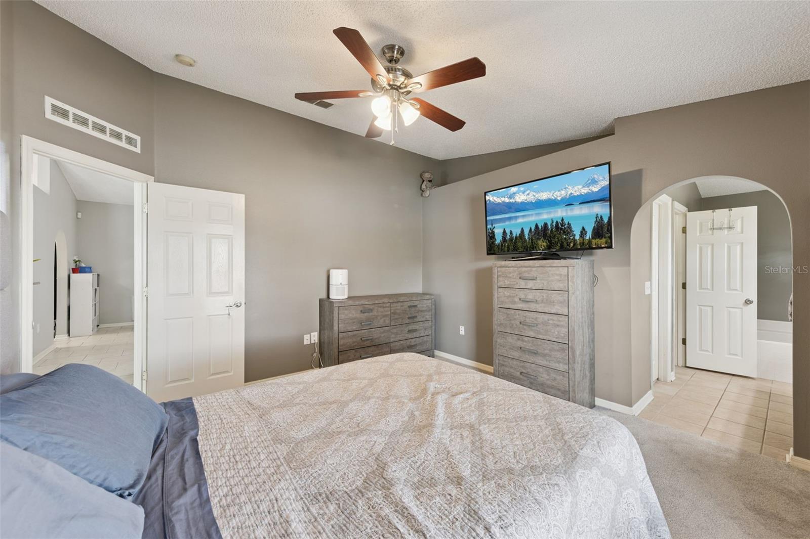 Image 11 of 25 For 2015 Corner Meadow Circle