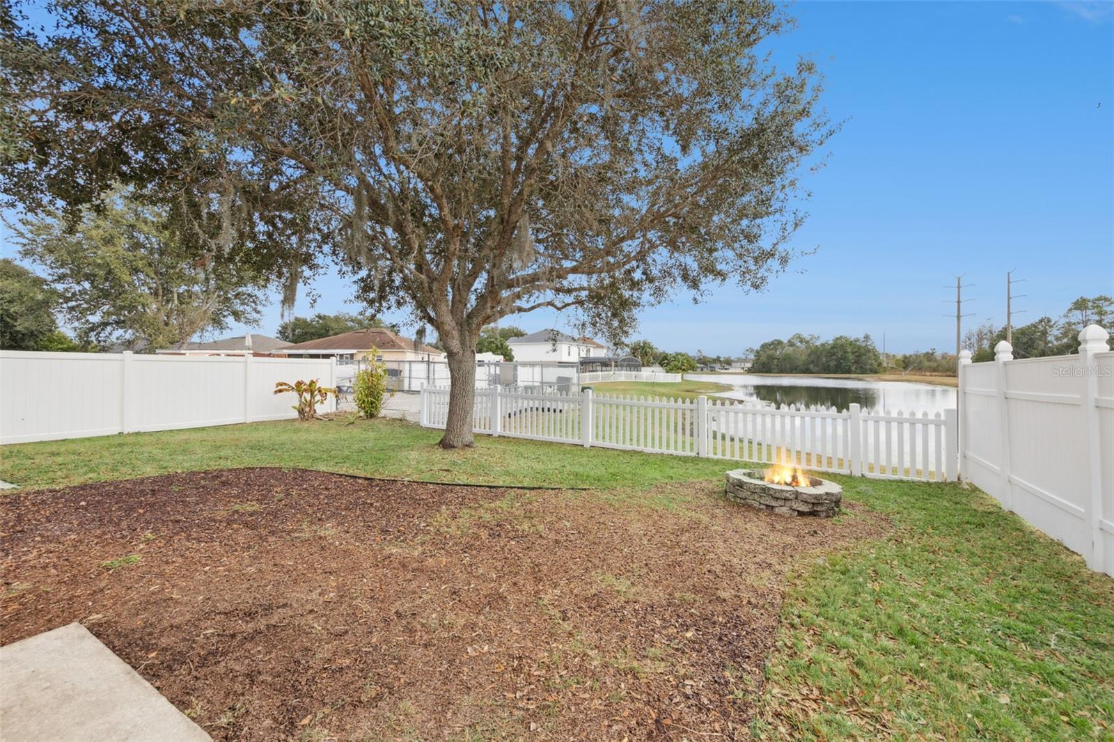 Image 2 of 25 For 2015 Corner Meadow Circle