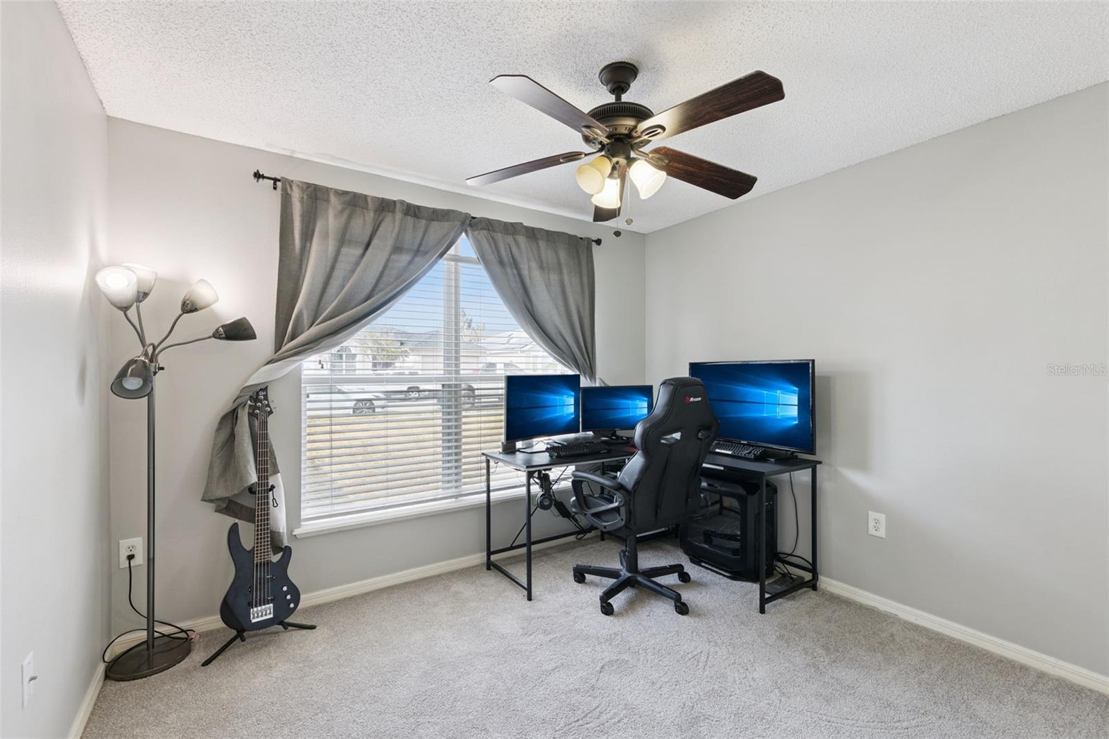 Image 21 of 25 For 2015 Corner Meadow Circle