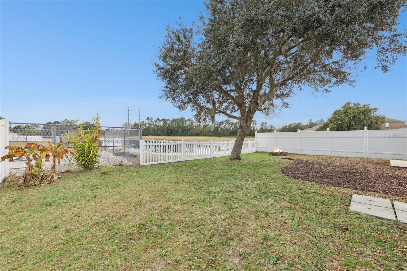 Image 24 of 25 For 2015 Corner Meadow Circle