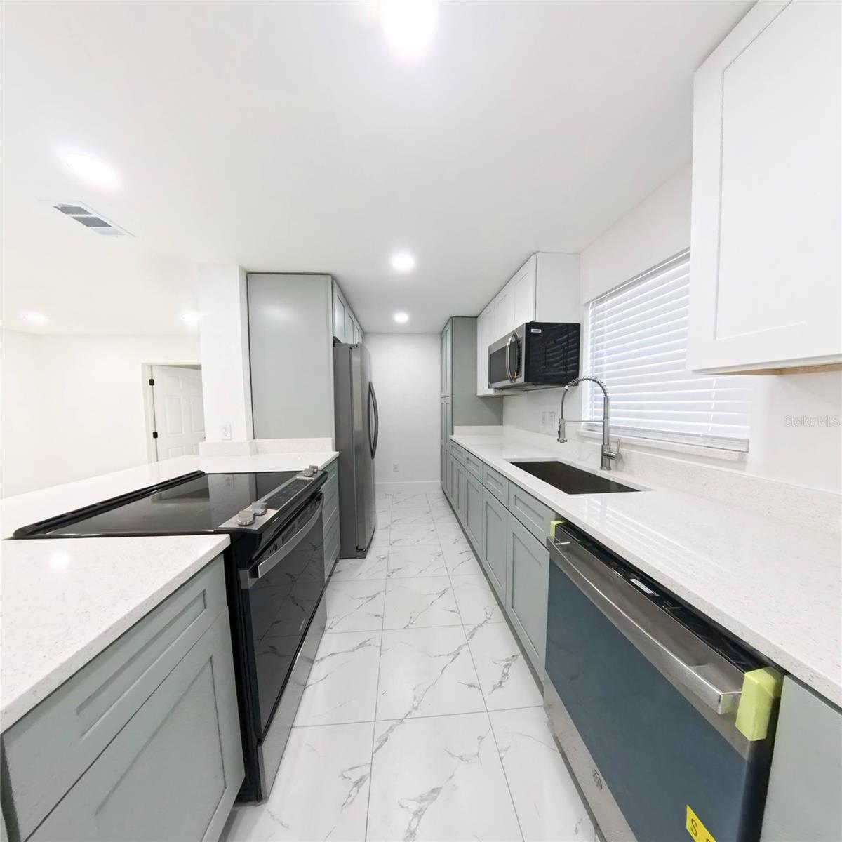 Image 13 of 44 For 38 Alder Drive