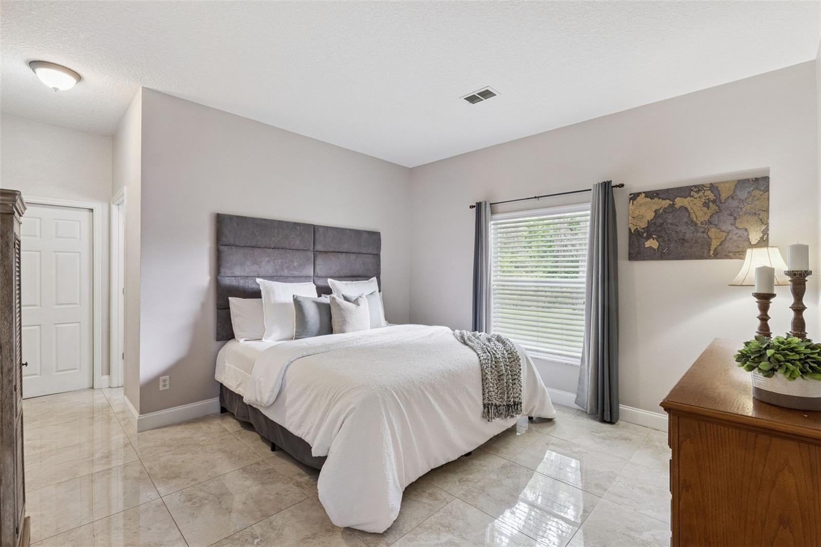 Image 22 of 47 For 9633 Old Marsh Court