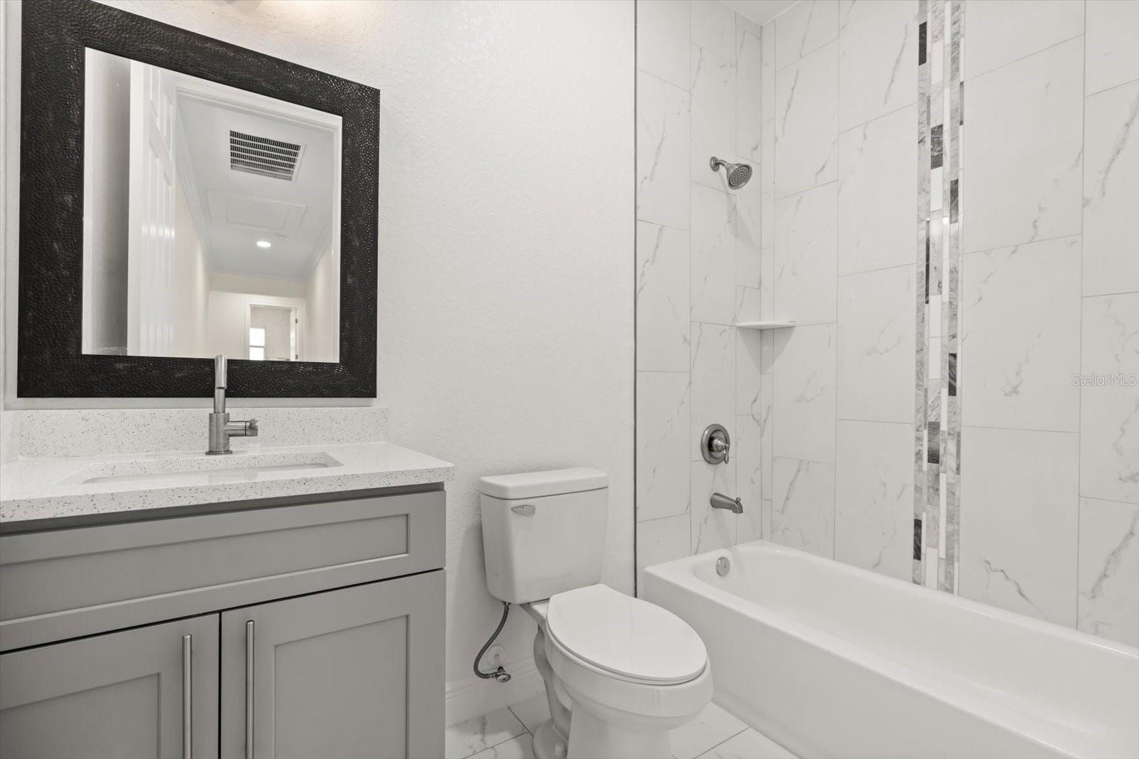 Image 15 of 25 For 840 Oaks Shores Road