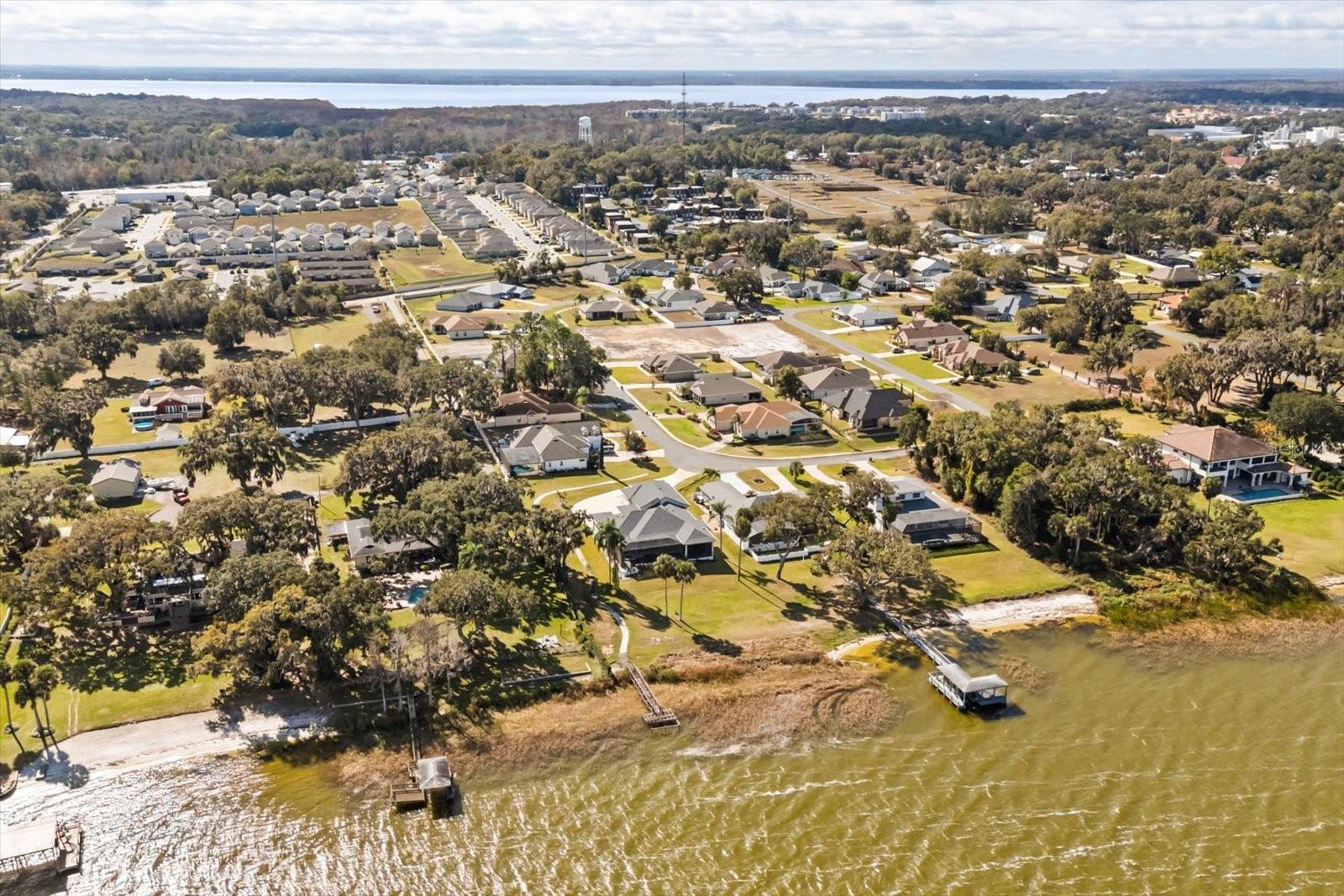 Image 24 of 25 For 840 Oaks Shores Road