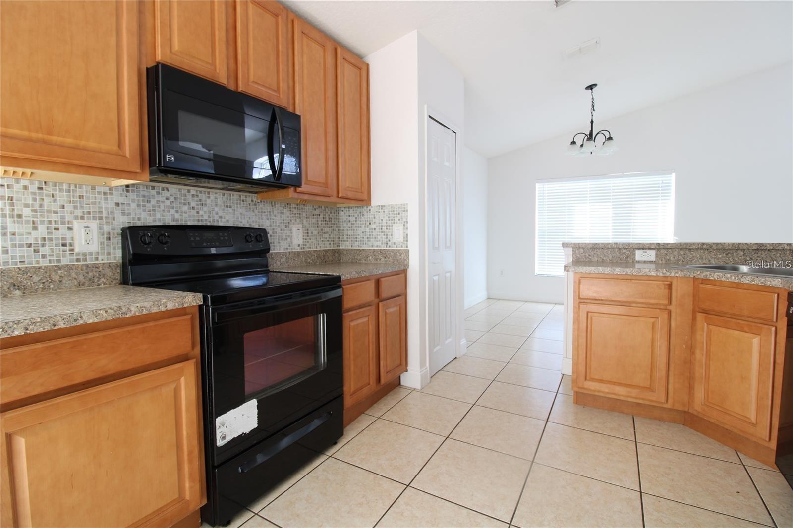 Image 6 of 30 For 11414 Pinewood Cove Lane