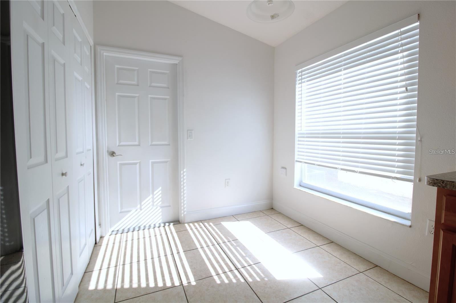 Image 7 of 30 For 11414 Pinewood Cove Lane