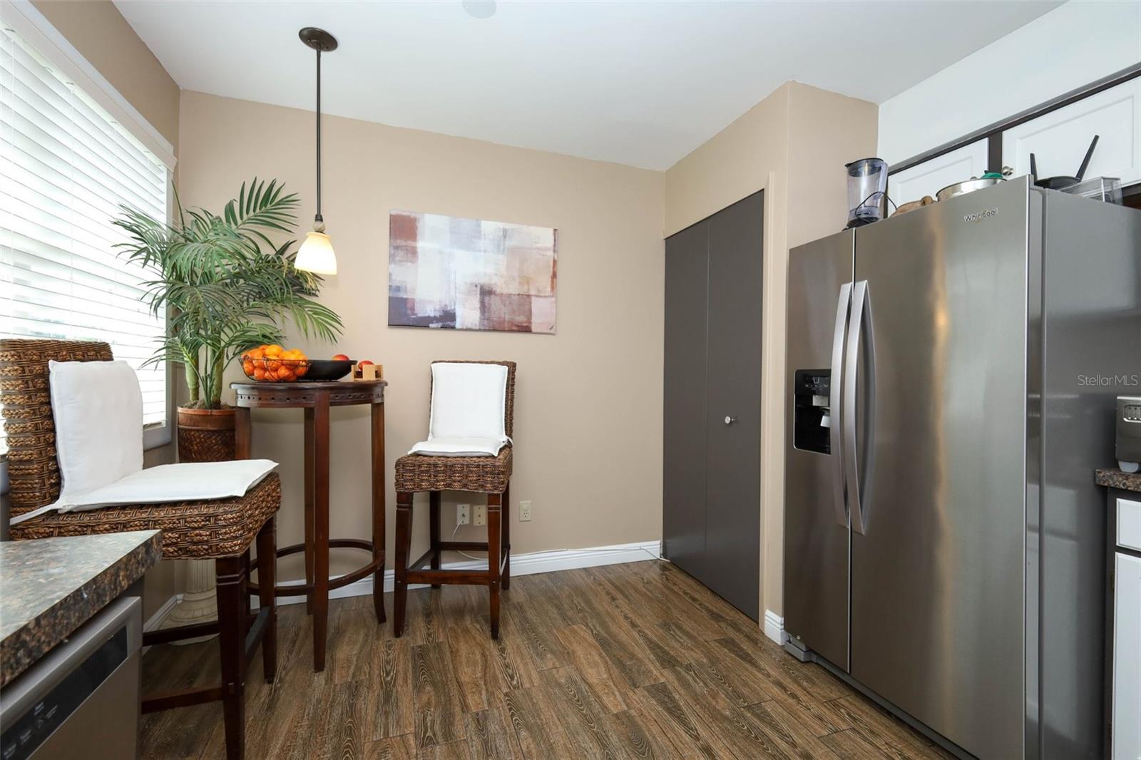 Image 16 of 40 For 949 Norfolk Court