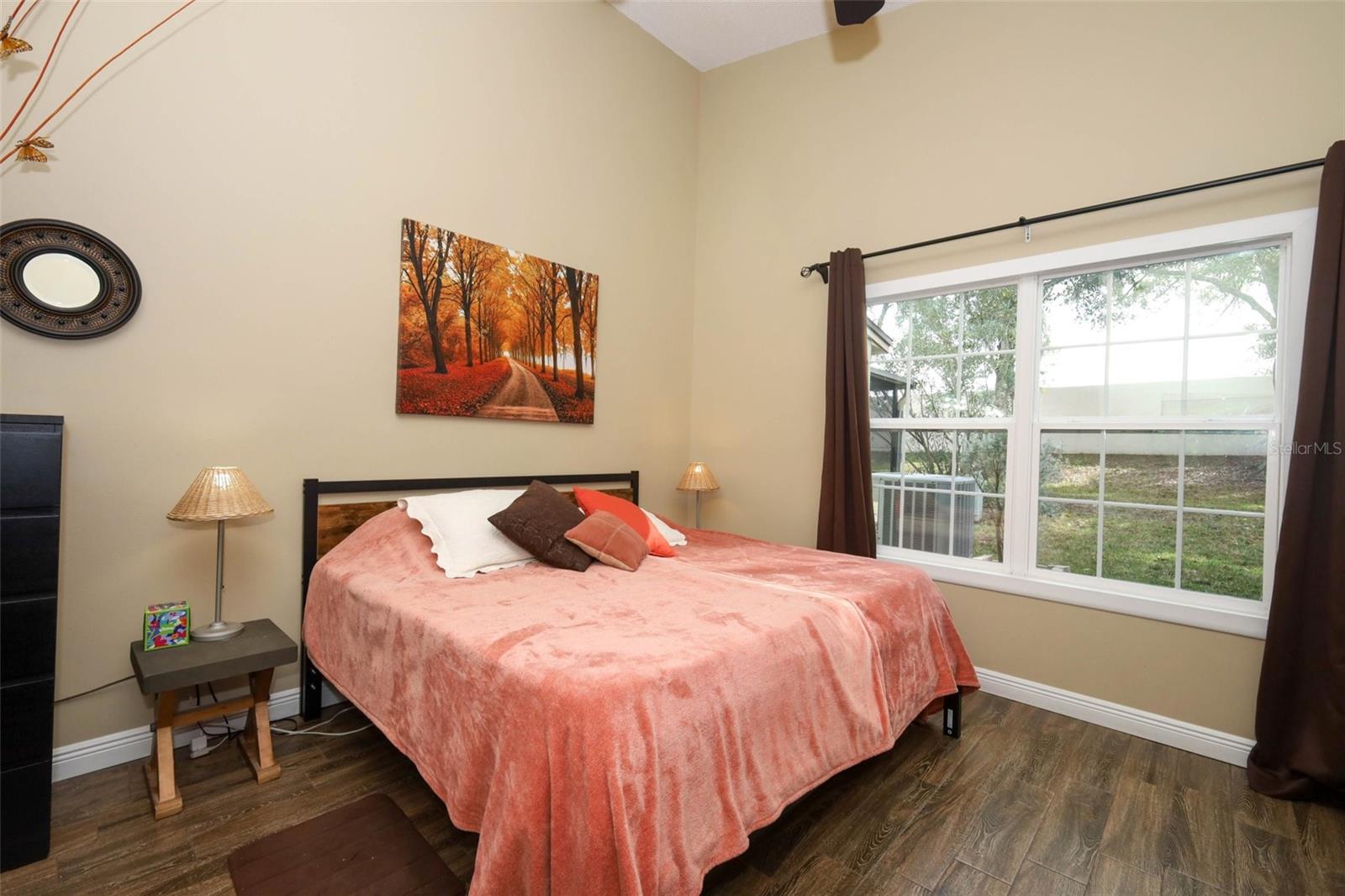 Image 18 of 40 For 949 Norfolk Court