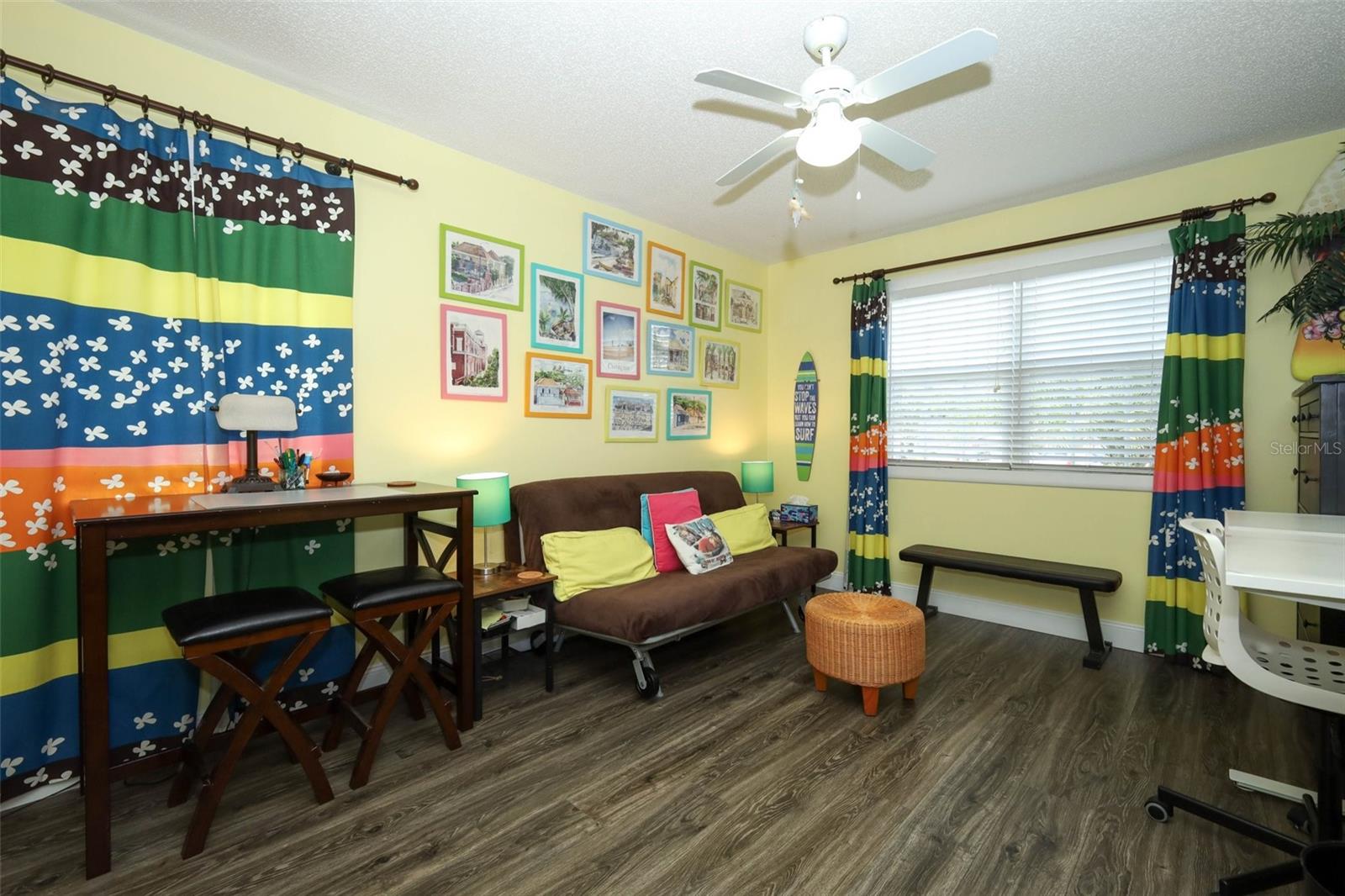 Image 27 of 40 For 949 Norfolk Court