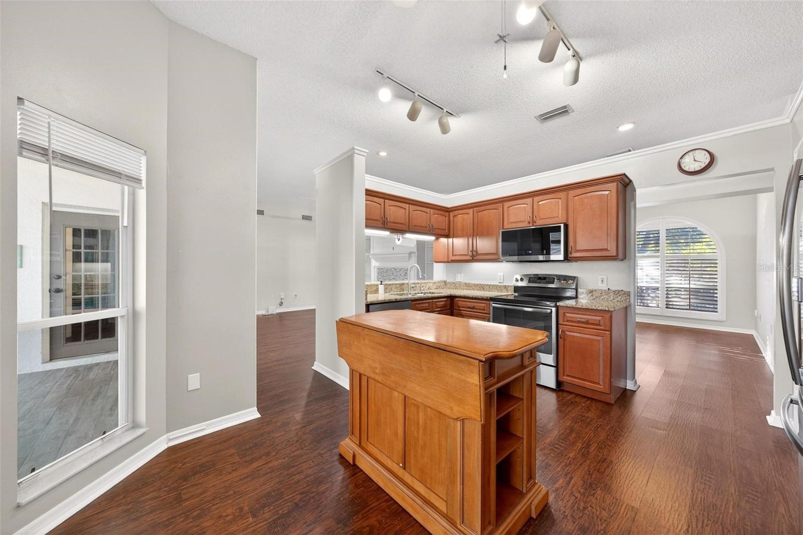 Image 27 of 80 For 2132 Tiptree Circle