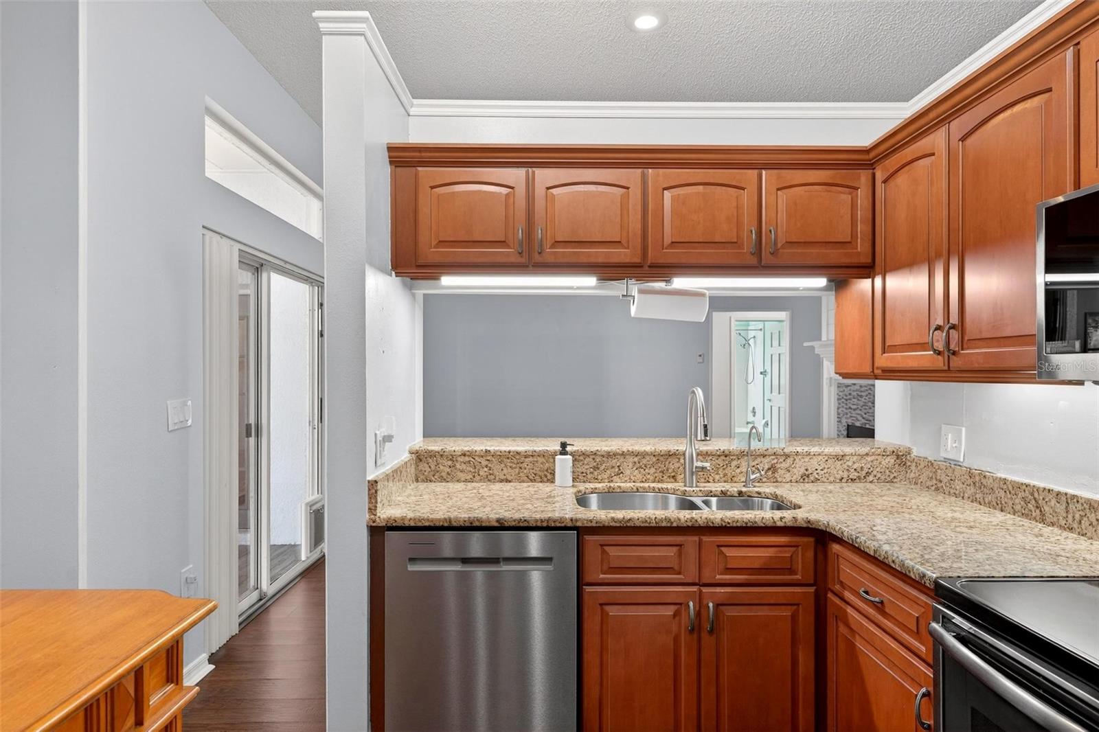 Image 28 of 80 For 2132 Tiptree Circle