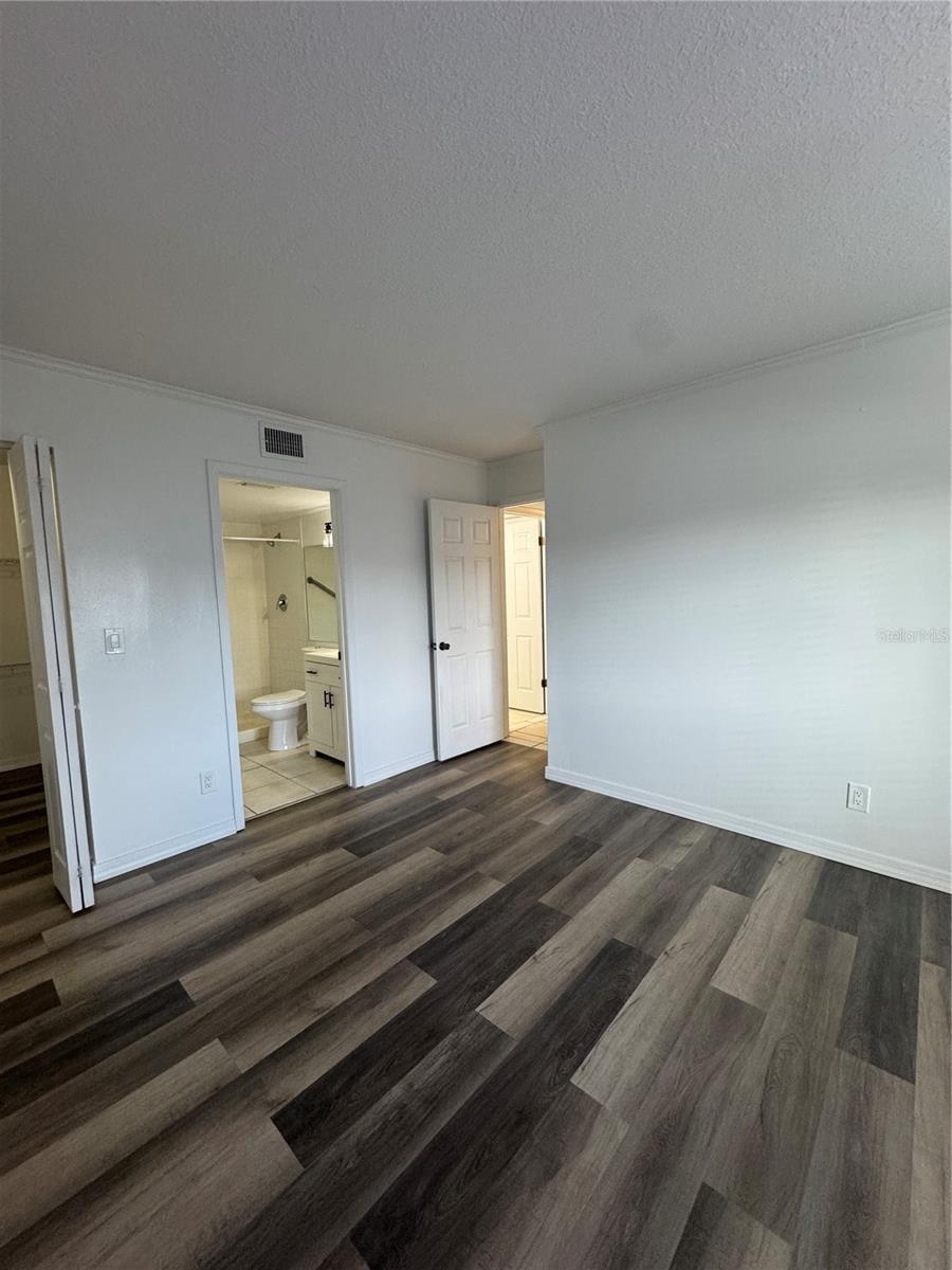 Image 23 of 46 For 8213 Sun Spring Circle 61