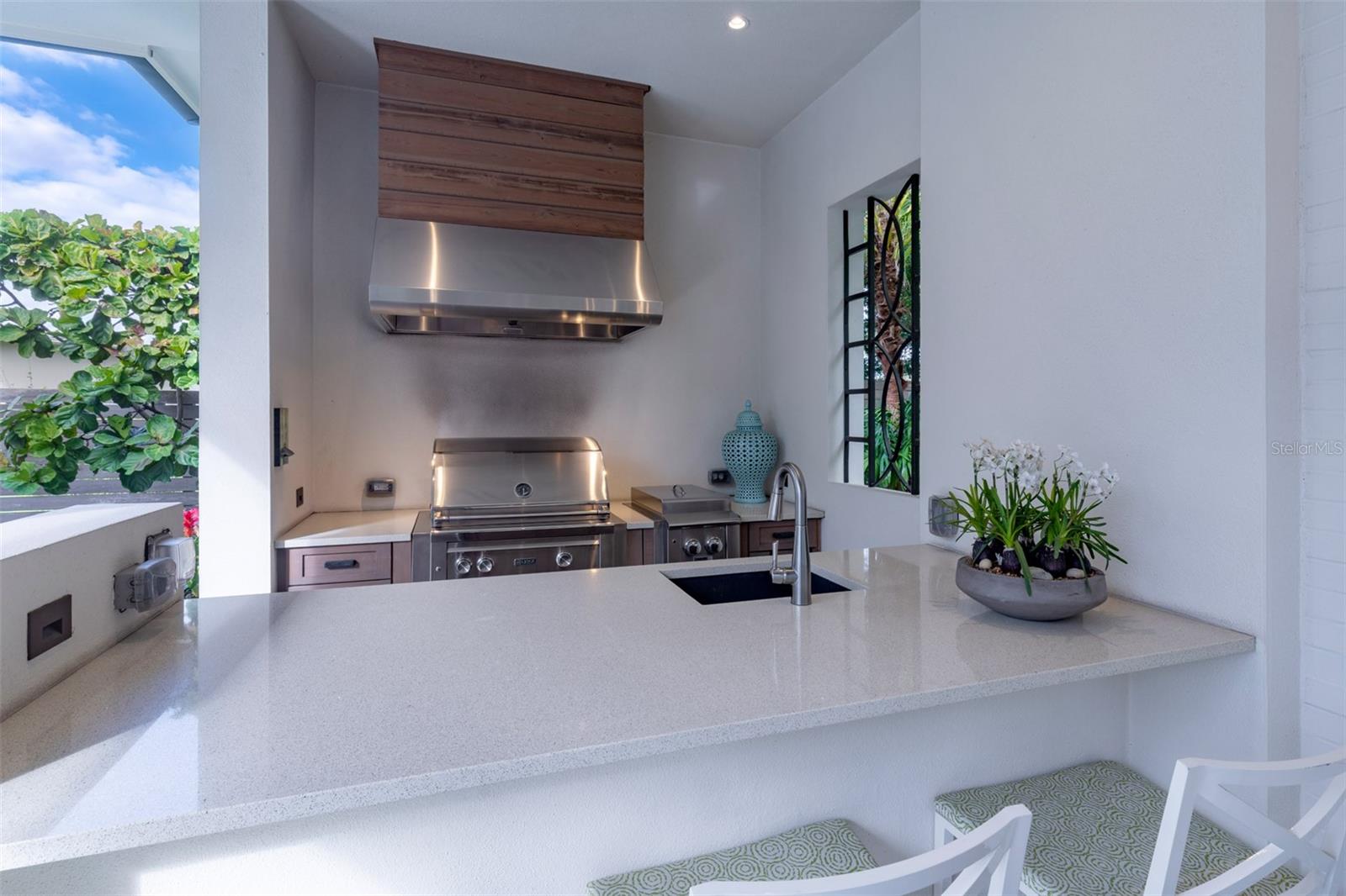 Image 12 of 55 For 851 Park Lake Court