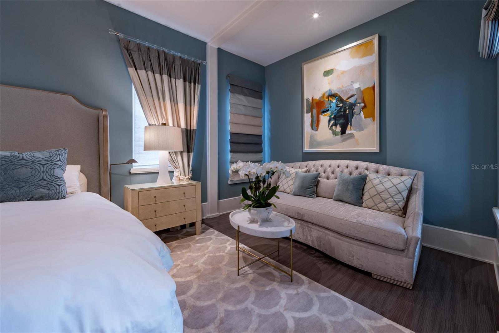 Image 28 of 55 For 851 Park Lake Court