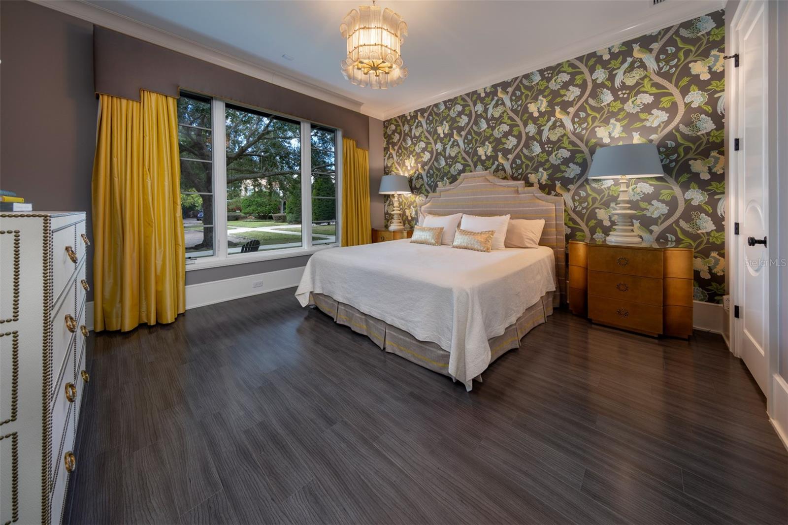 Image 34 of 55 For 851 Park Lake Court