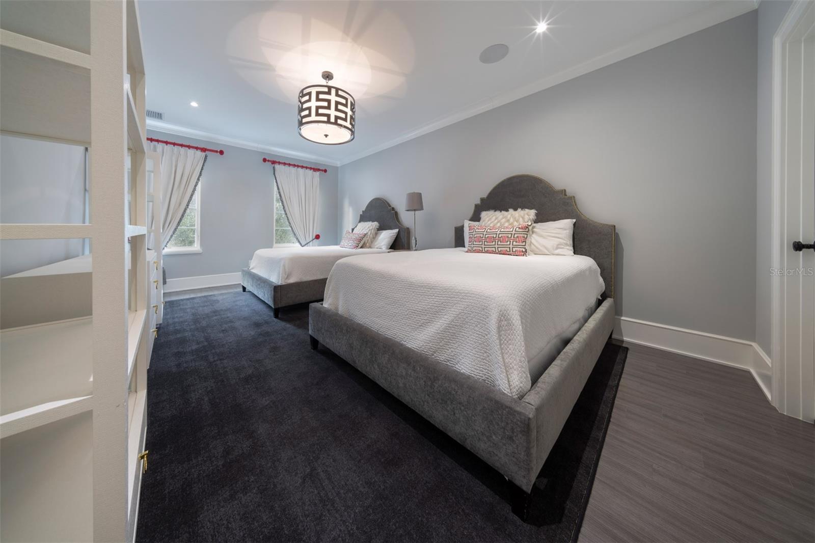 Image 42 of 55 For 851 Park Lake Court