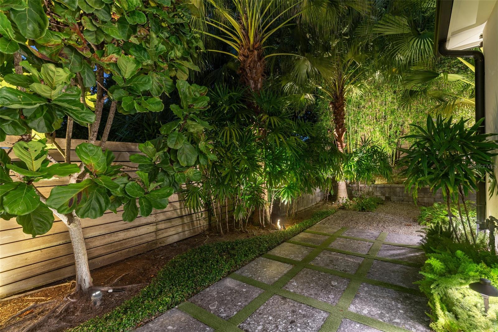 Image 53 of 55 For 851 Park Lake Court