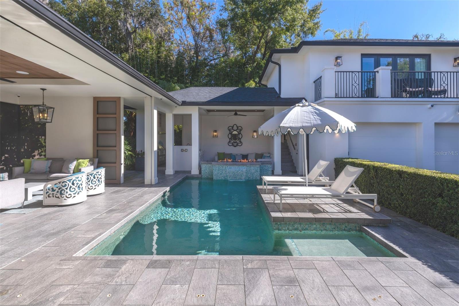 Image 8 of 55 For 851 Park Lake Court