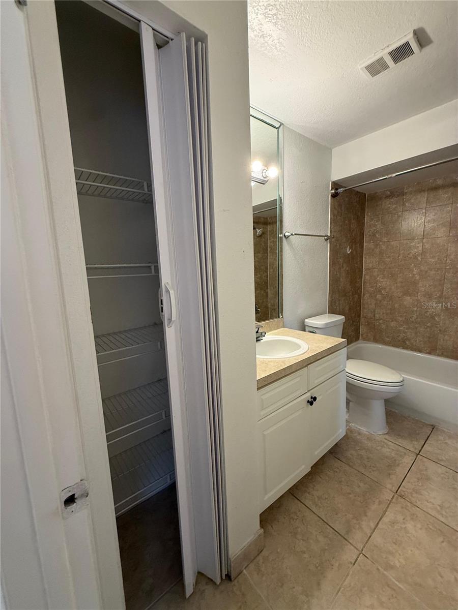 Image 10 of 31 For 5773 Gatlin Avenue 628