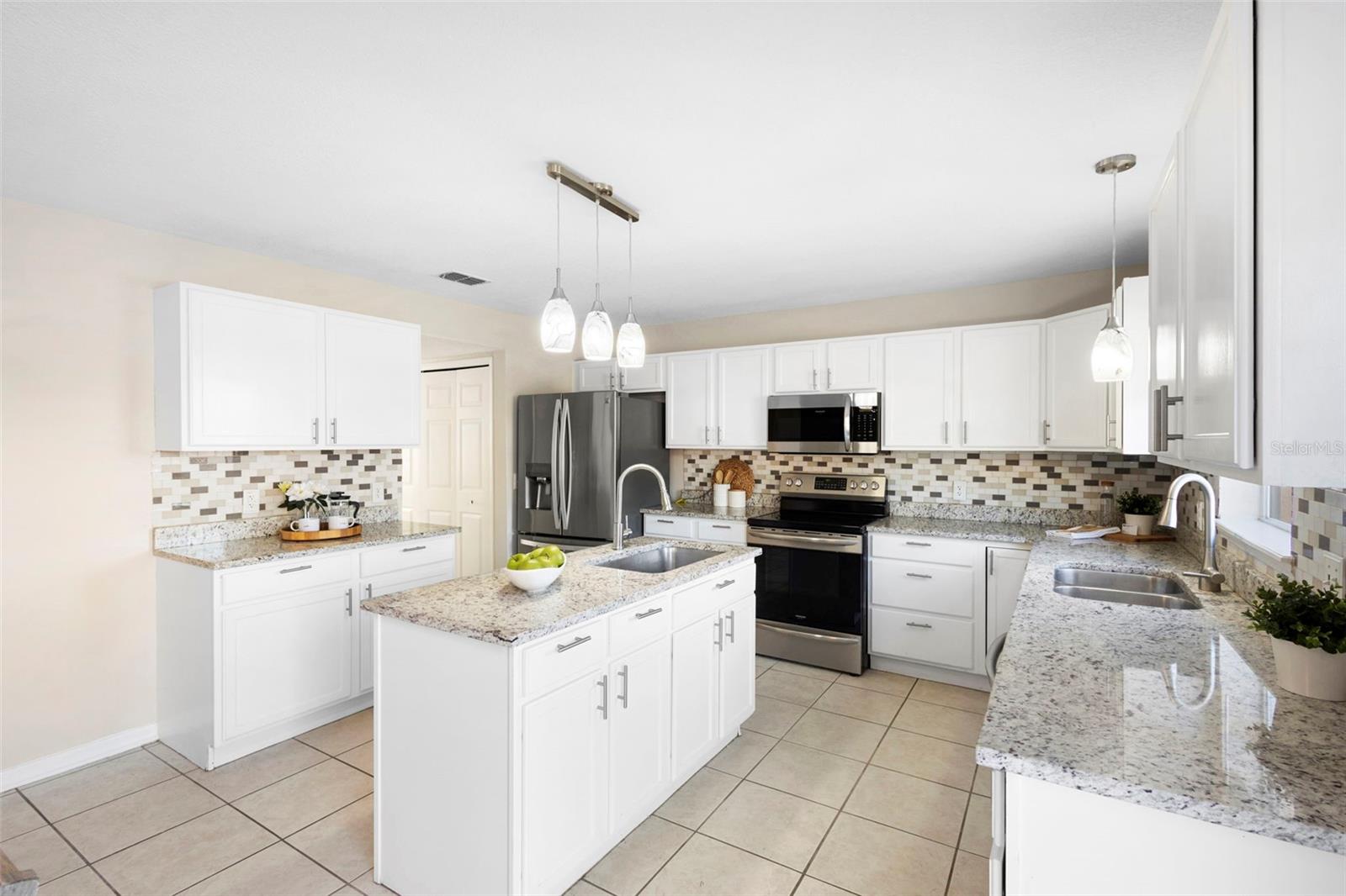 Image 12 of 31 For 734 Fruitland Drive