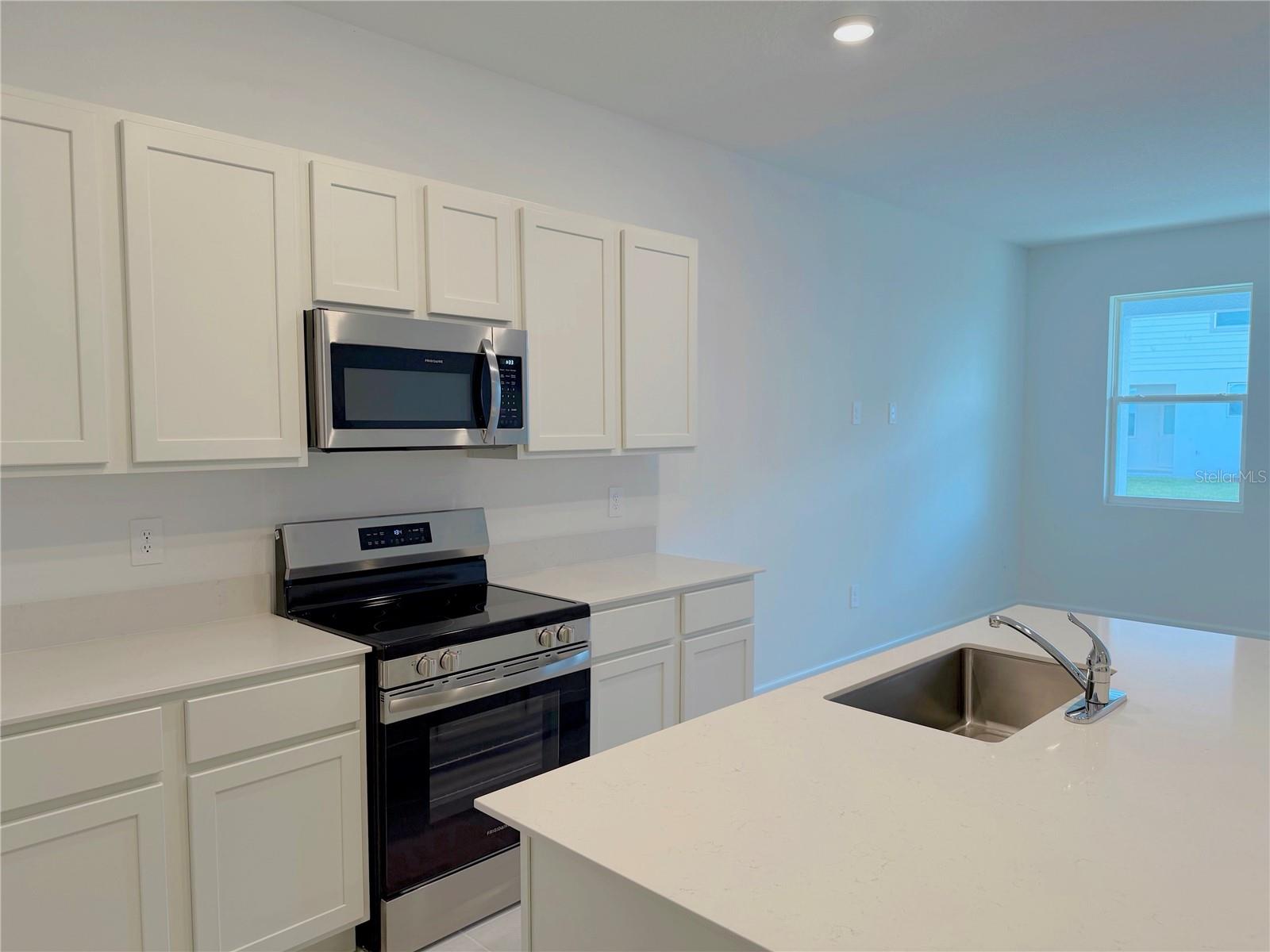 Image 9 of 22 For 618 Poppy Lane