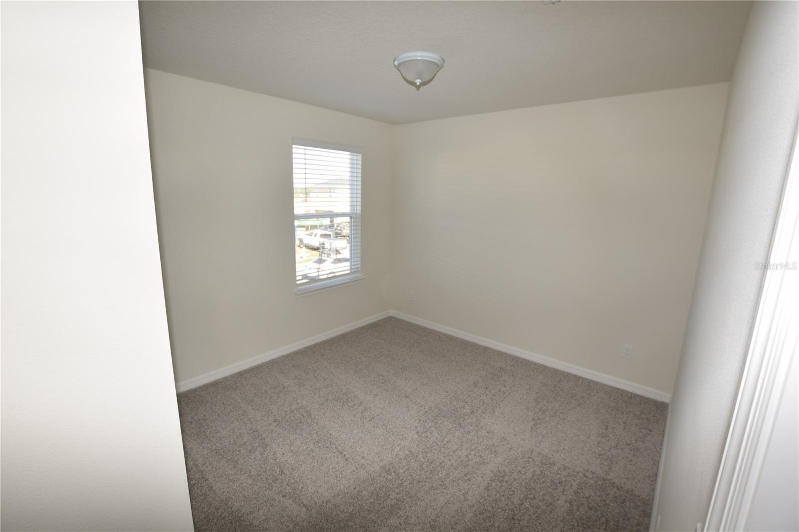 Image 11 of 34 For 5048 Holm Oak Drive