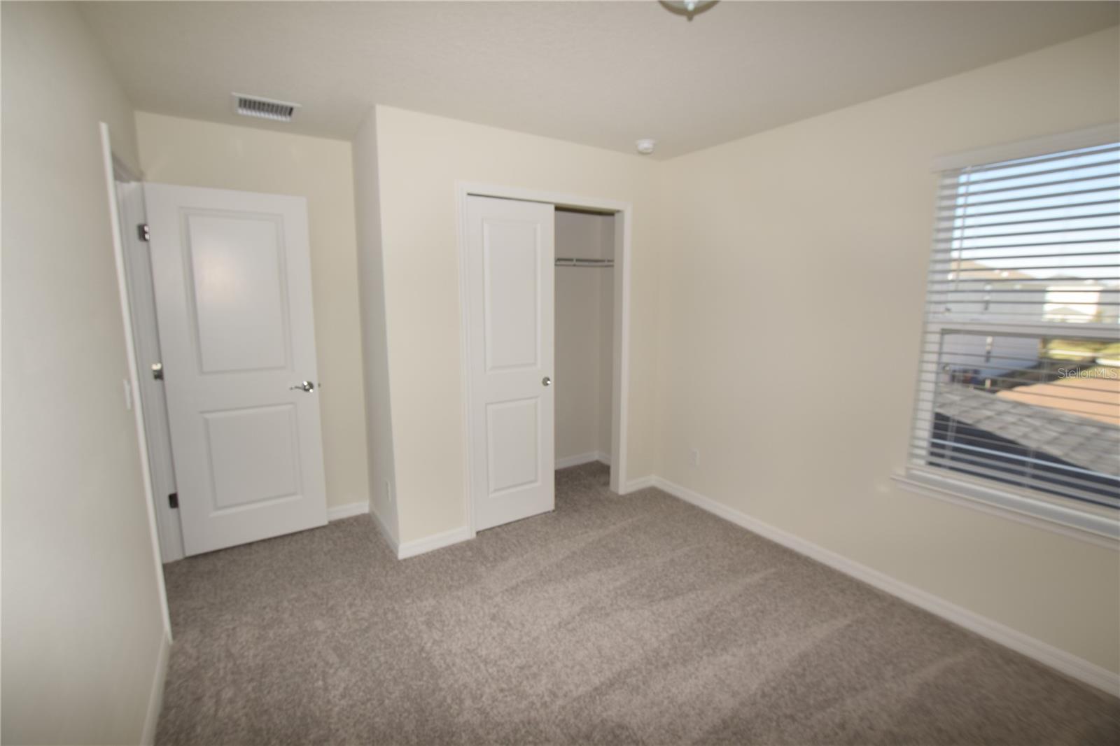 Image 12 of 34 For 5048 Holm Oak Drive