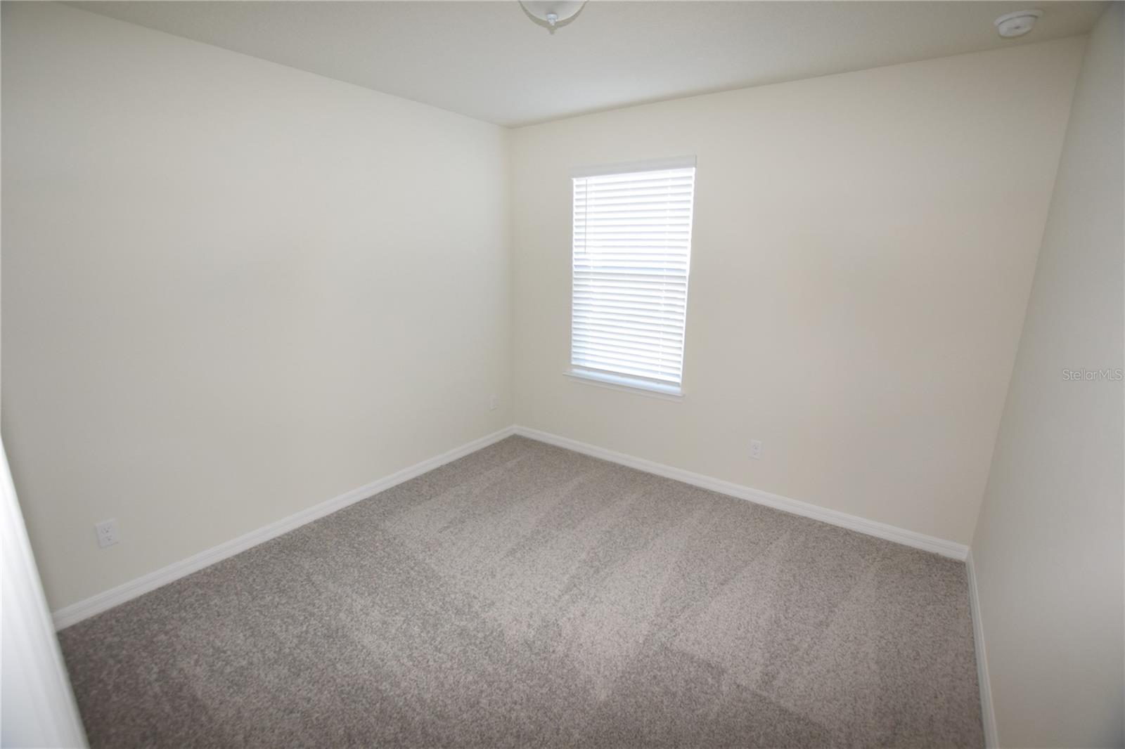 Image 15 of 34 For 5048 Holm Oak Drive