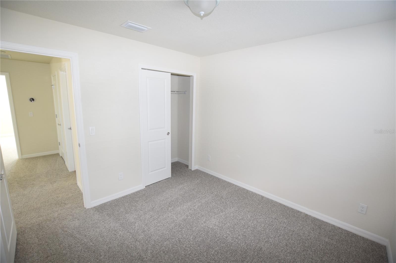 Image 16 of 34 For 5048 Holm Oak Drive