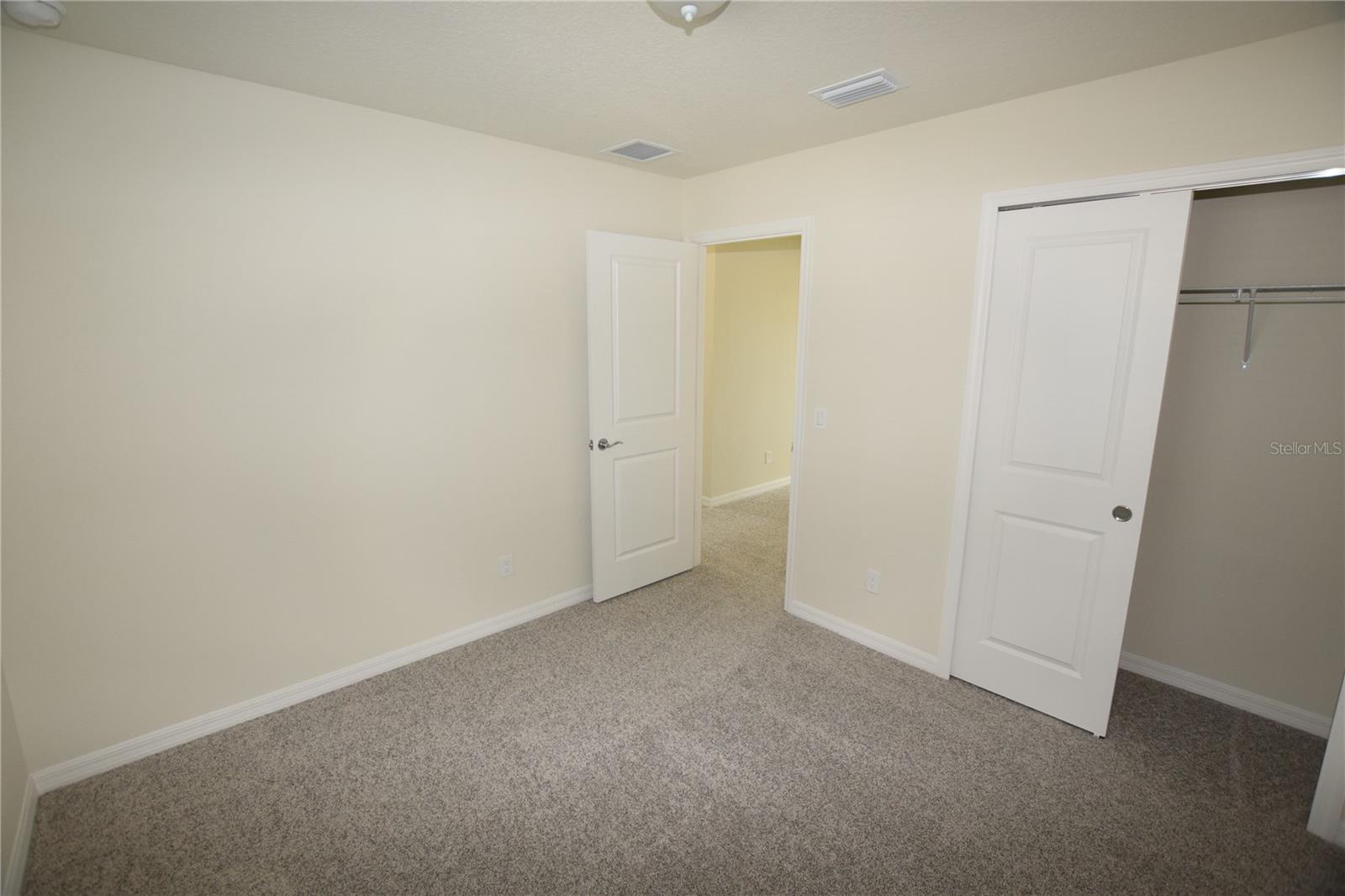 Image 17 of 34 For 5048 Holm Oak Drive