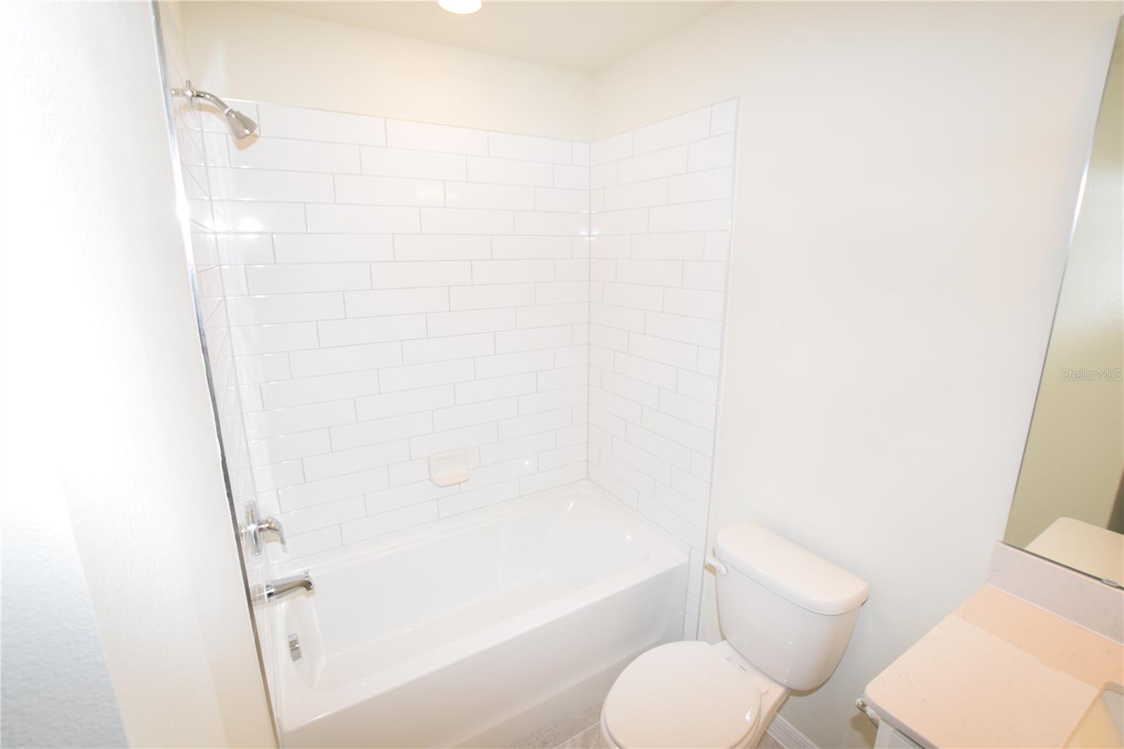 Image 20 of 34 For 5048 Holm Oak Drive