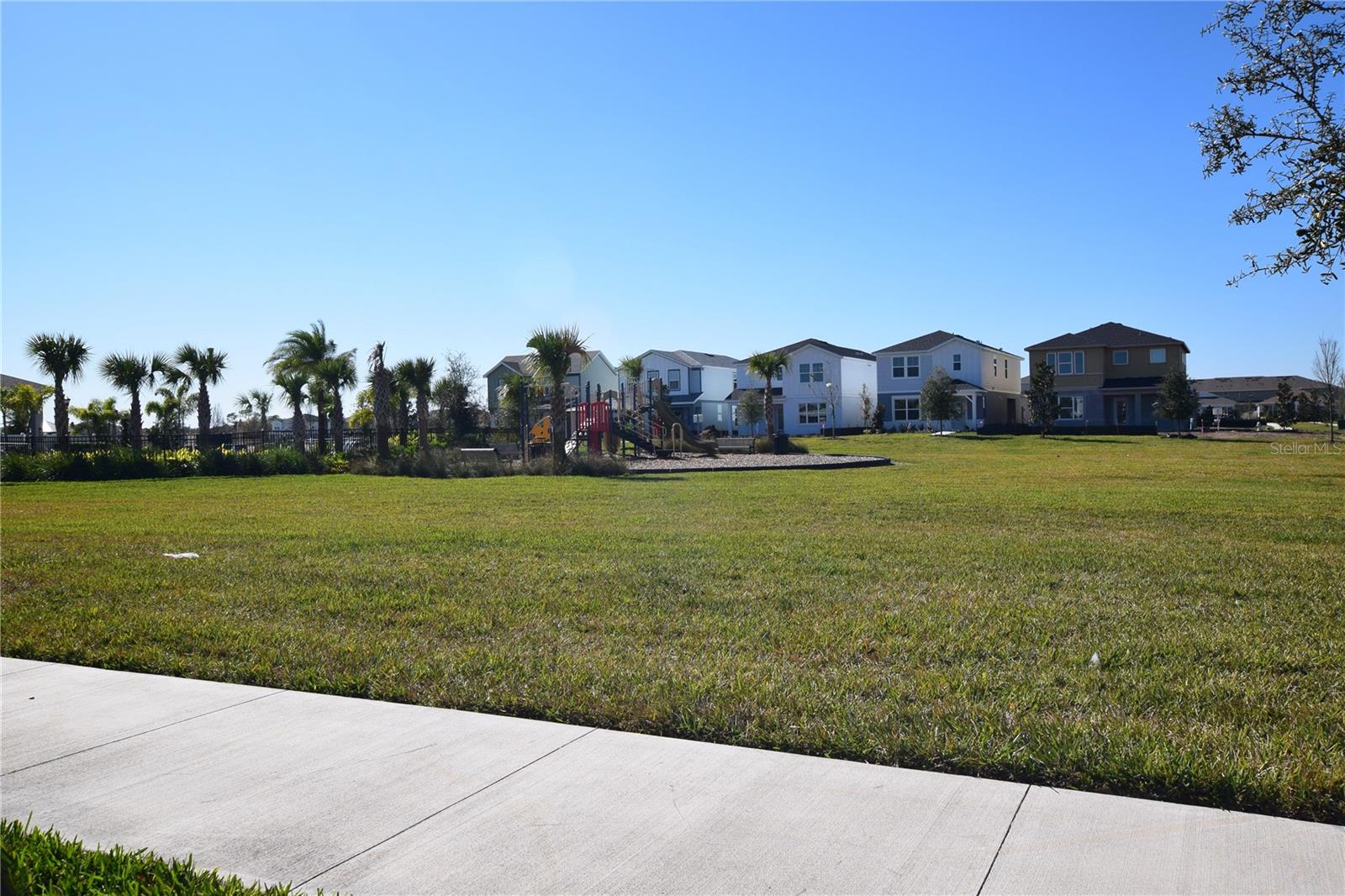 Image 33 of 34 For 5048 Holm Oak Drive