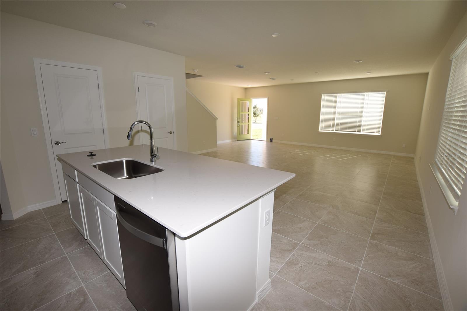 Image 6 of 34 For 5048 Holm Oak Drive